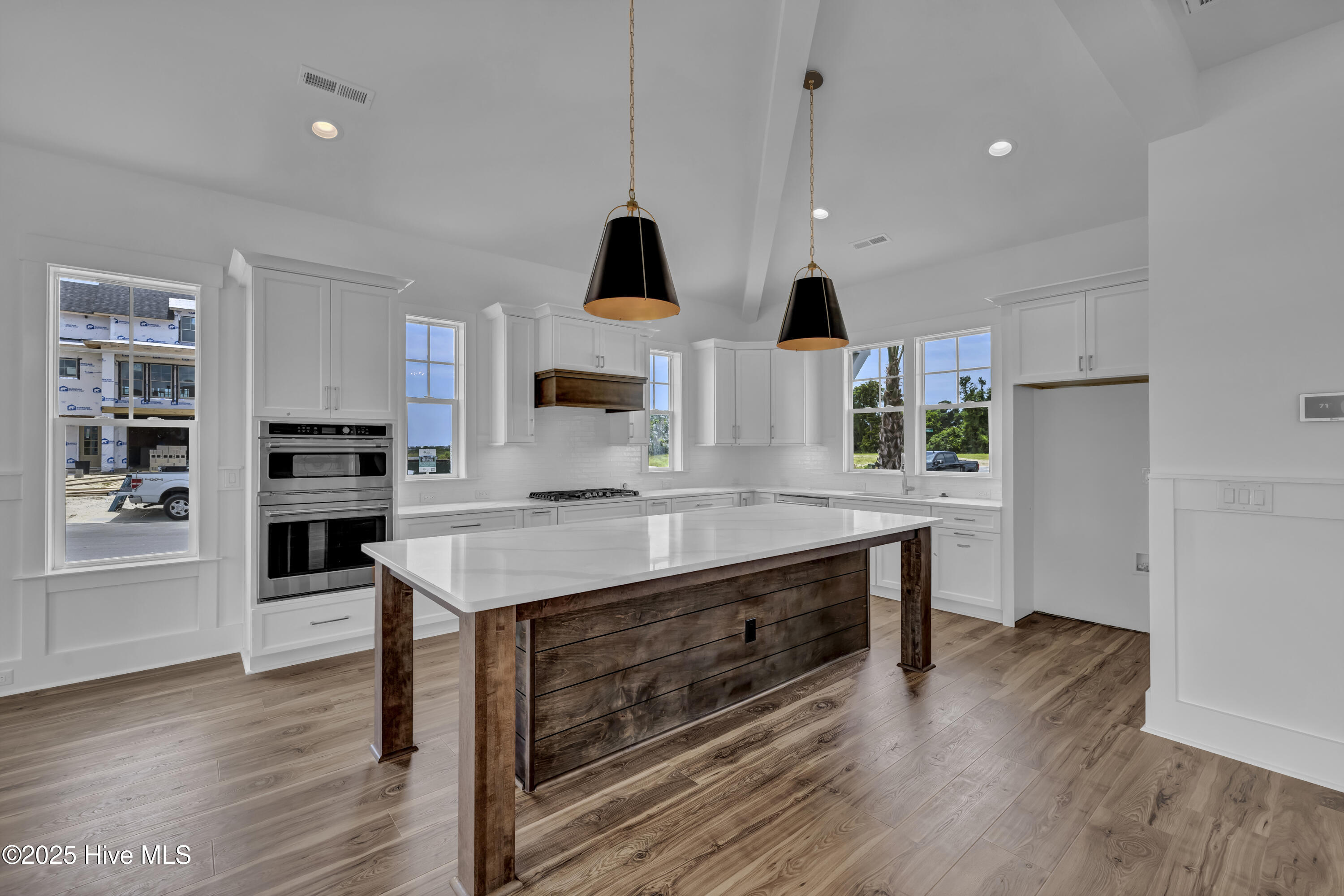 357 Planters Walk Property Photo 16