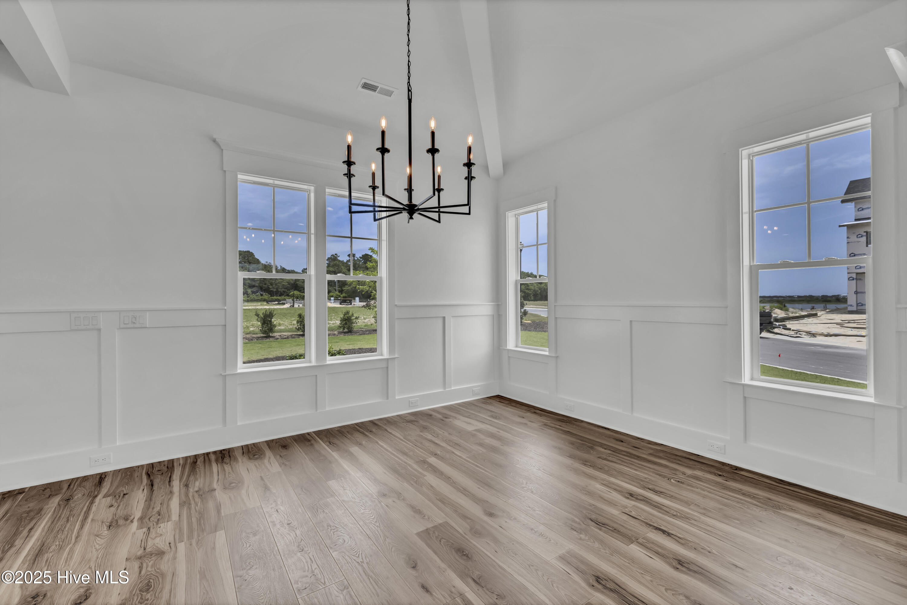 357 Planters Walk Property Photo 24