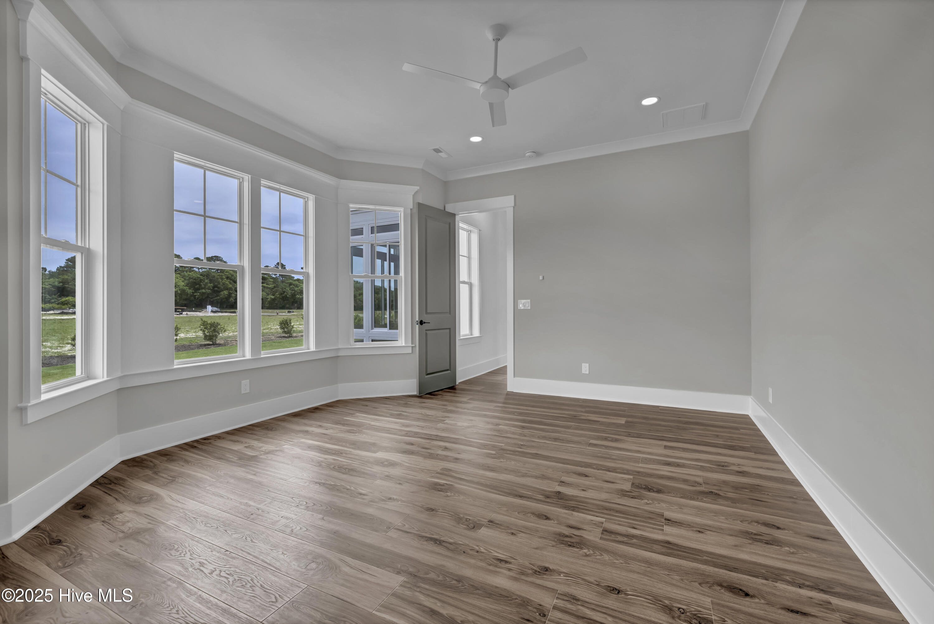 357 Planters Walk Property Photo 28
