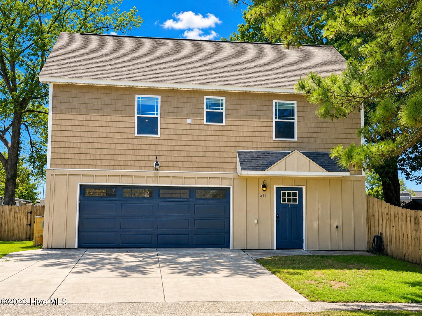 511 N B Street Property Photo 1
