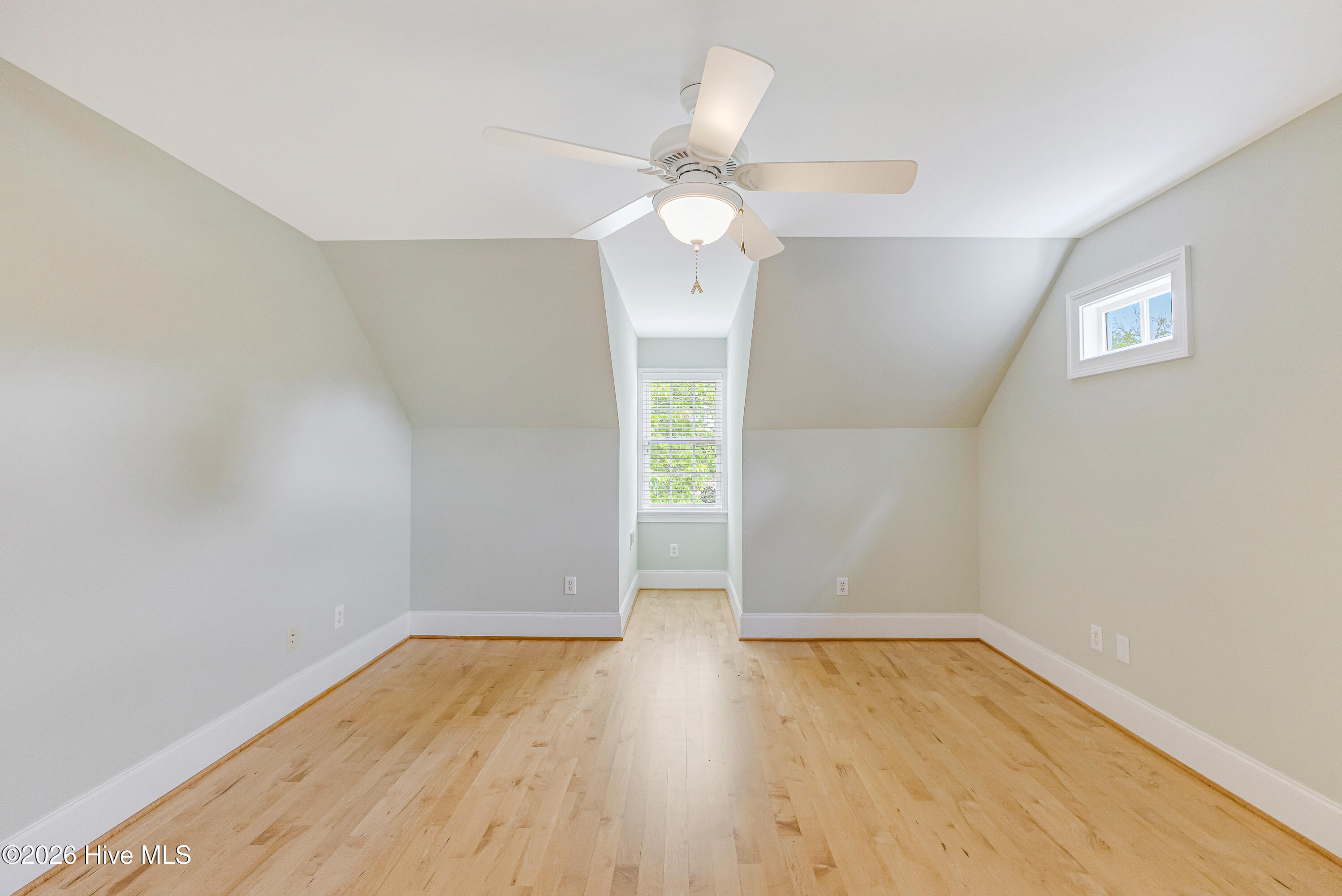 5126 Fernwood Drive Property Photo 38