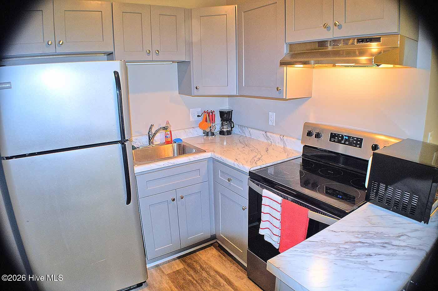 2250 New River Inlet Road Unit 117 Property Photo 10