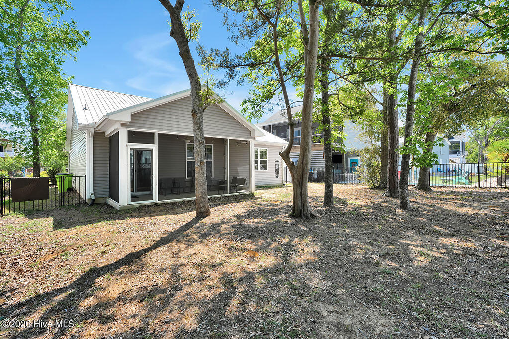 155 Ne 18th Street Property Photo 5