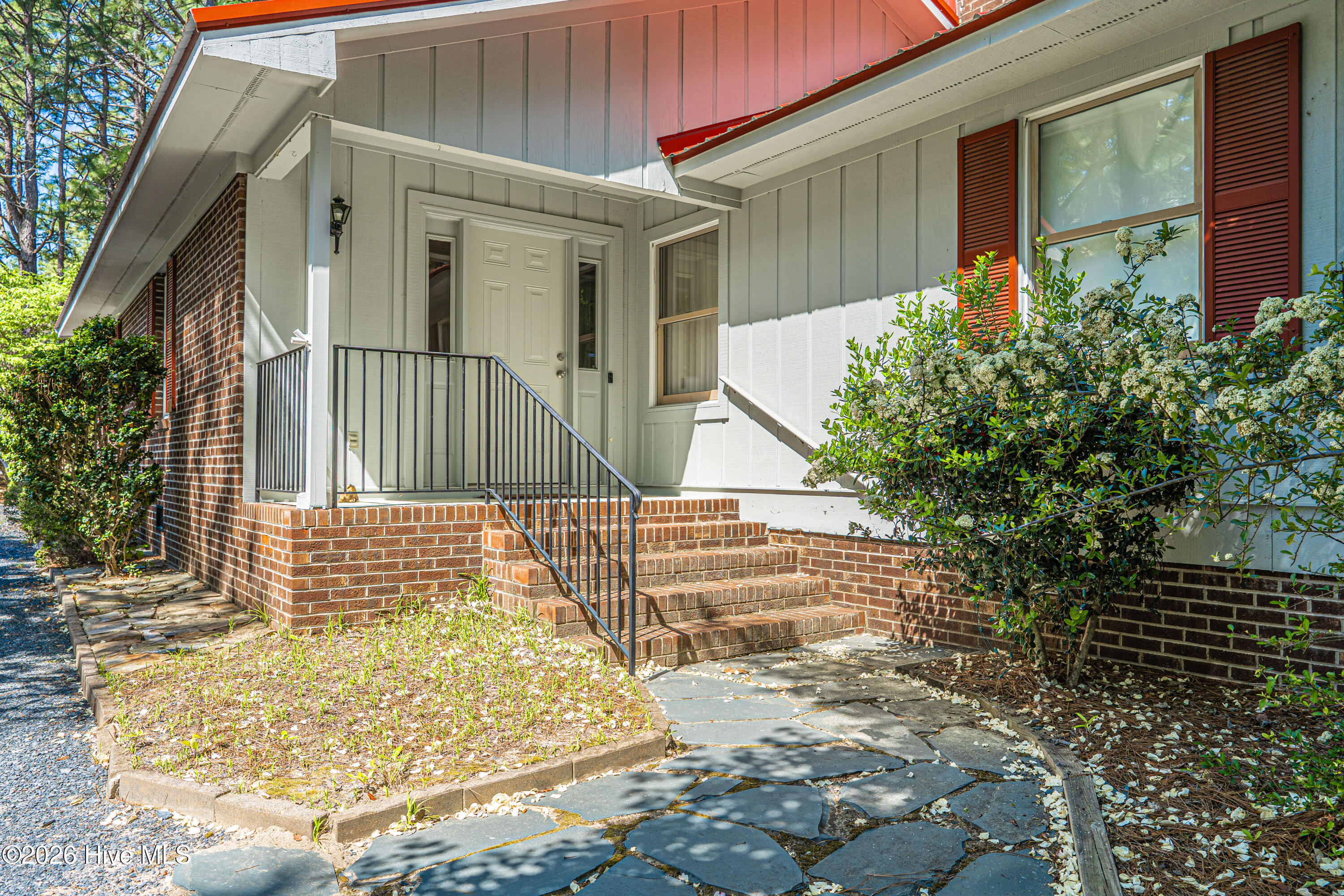 101 Swan Run Court Property Photo 6