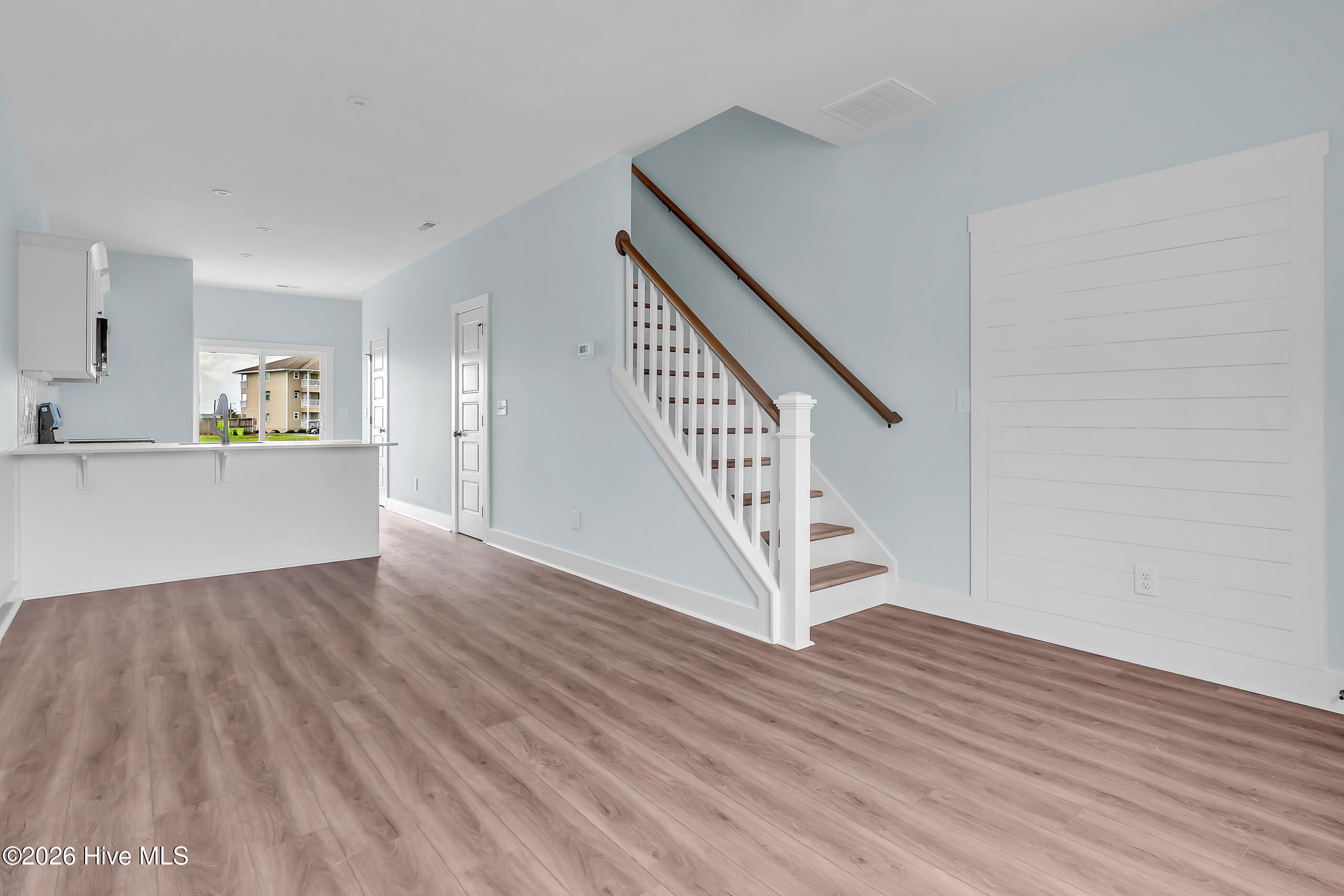 650 Cedar Point Boulevard F3 Property Photo 4