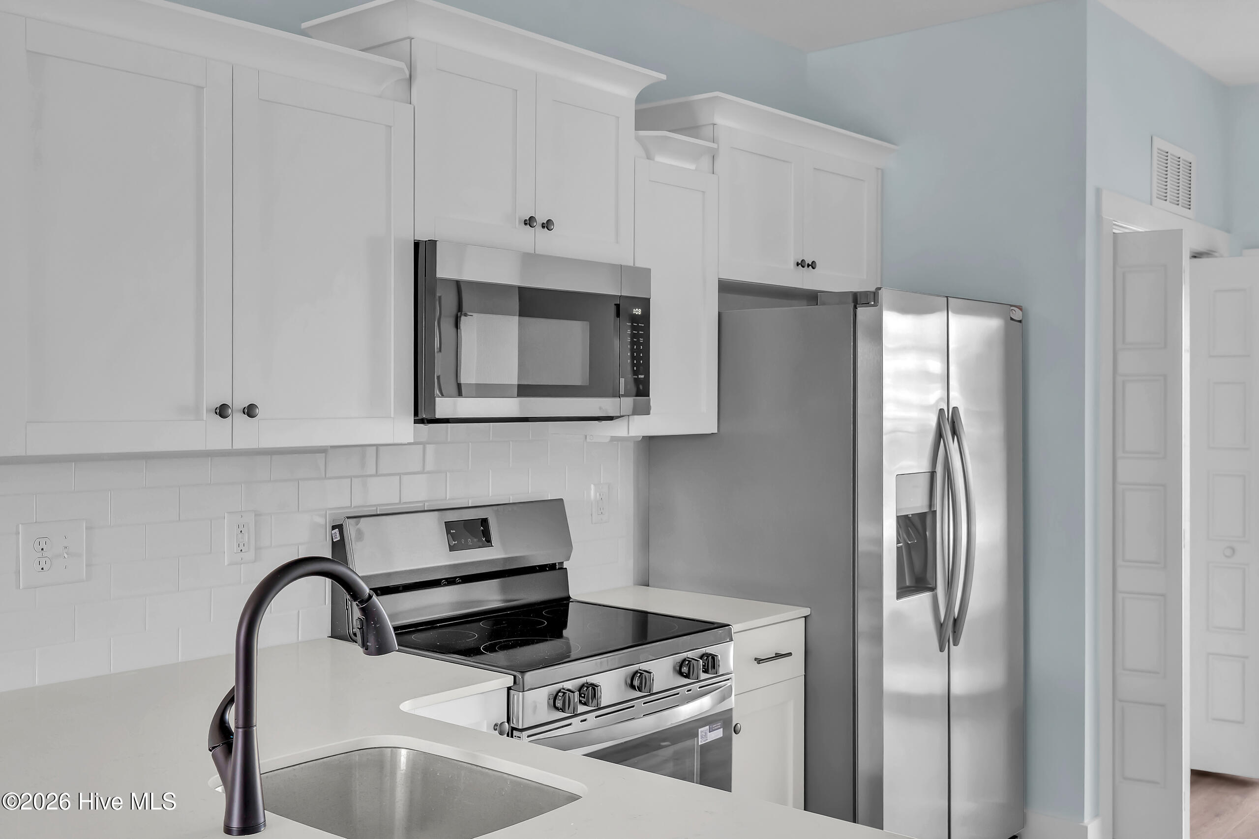650 Cedar Point Boulevard H6 Property Photo 6