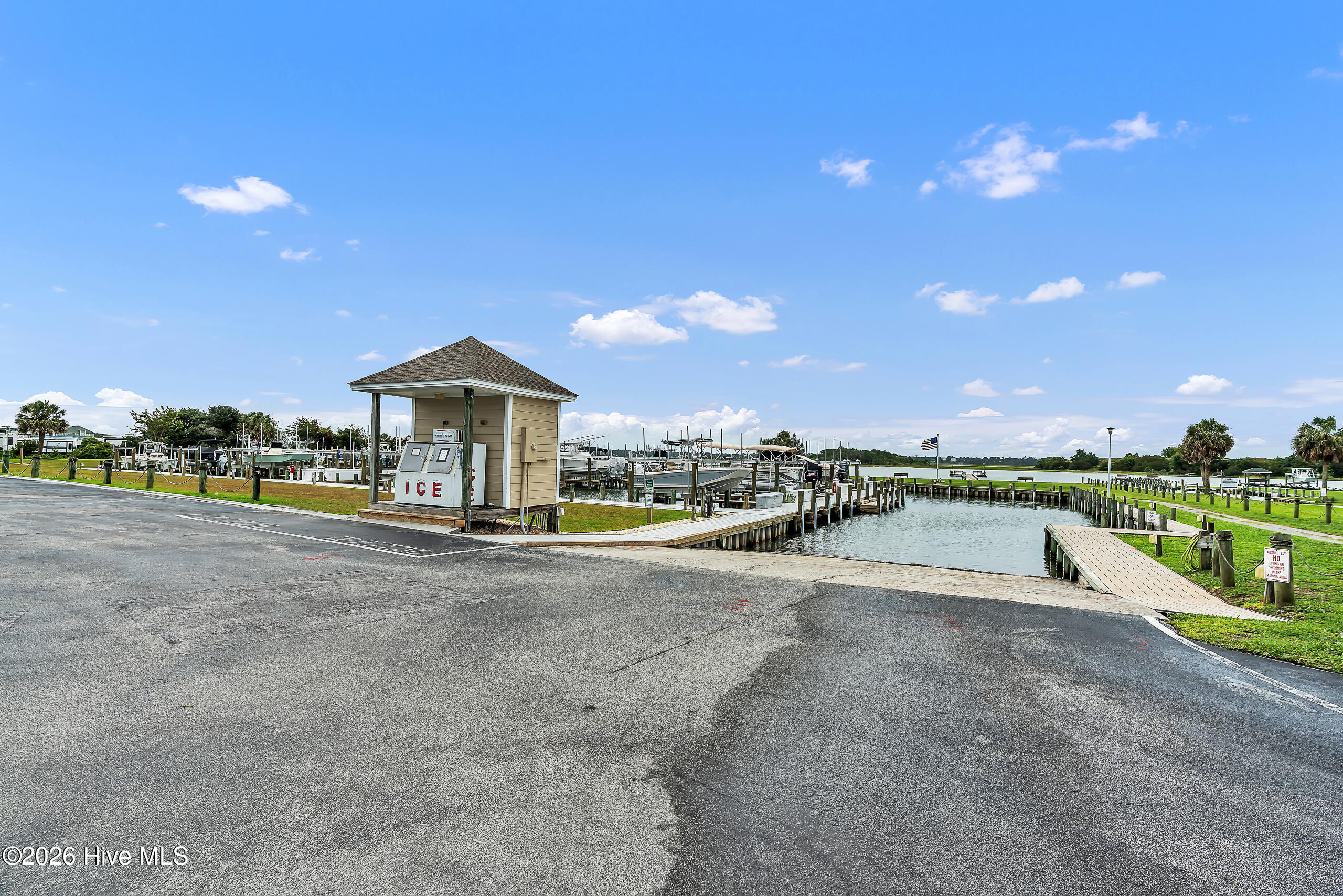 650 Cedar Point Boulevard H6 Property Photo 32
