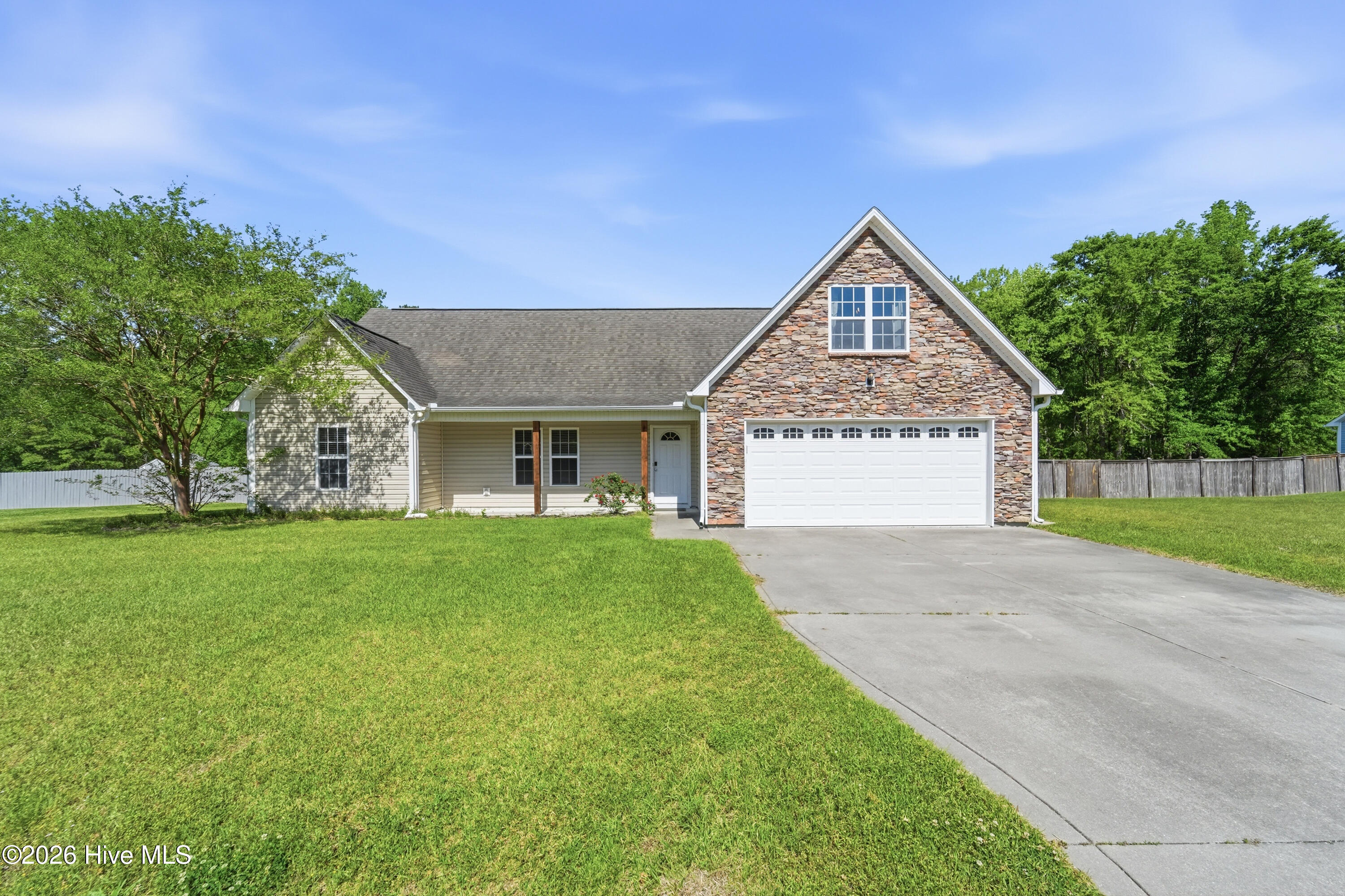 225 Blue Creek Farms Drive Property Photo 1