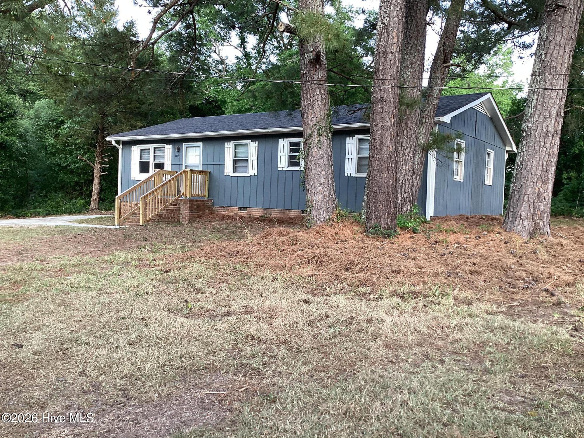 106 Mcarthur Drive Property Photo 1