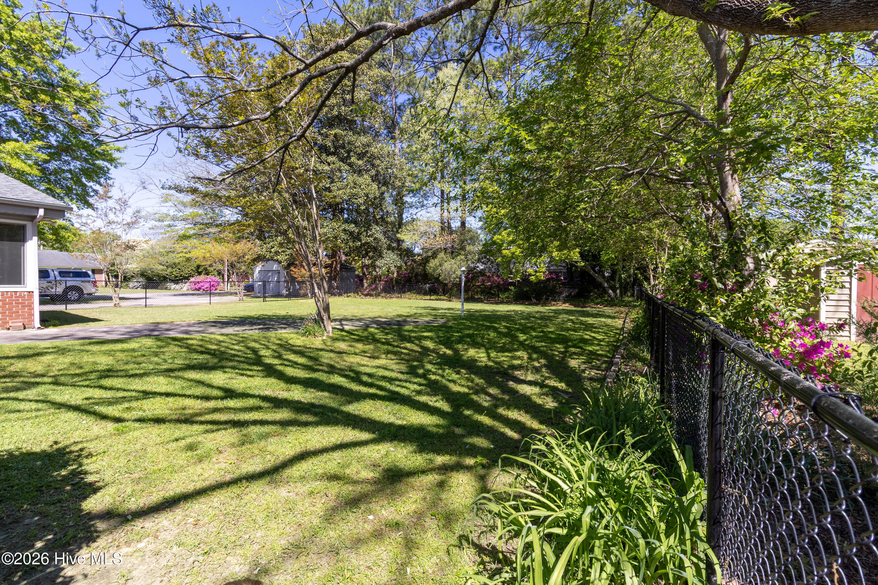 212 Robin Lane Property Photo 37