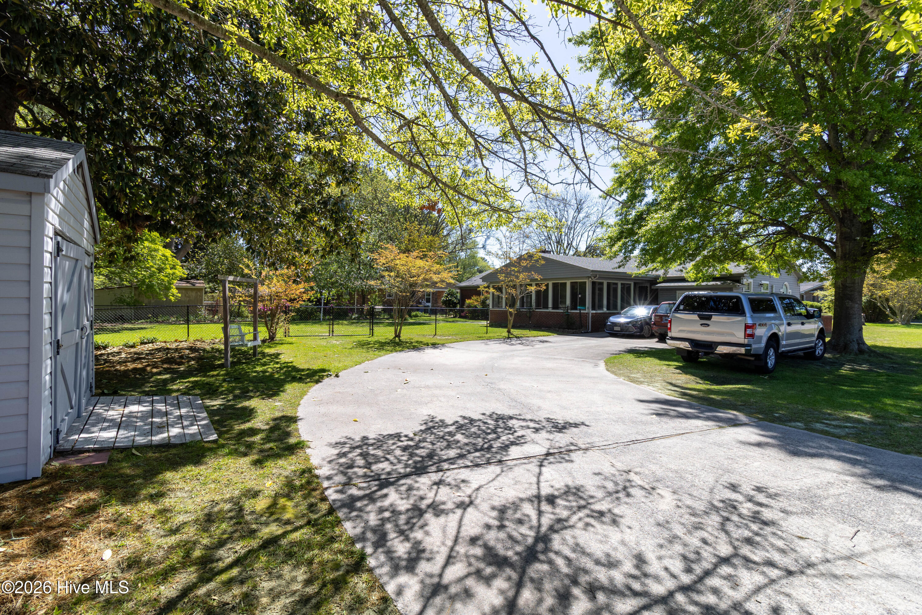 212 Robin Lane Property Photo 41