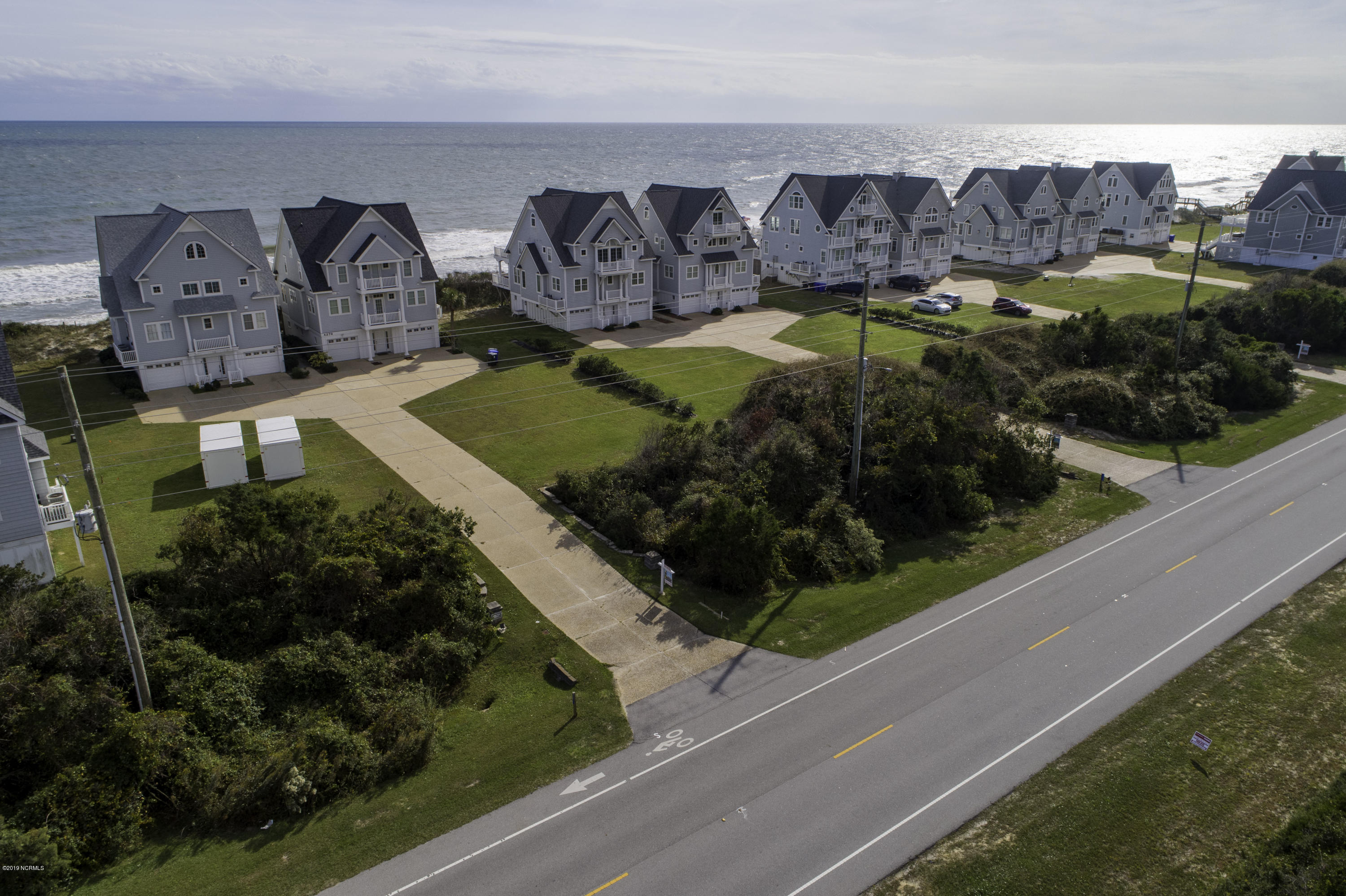 4274 Island Drive Property Photo 10
