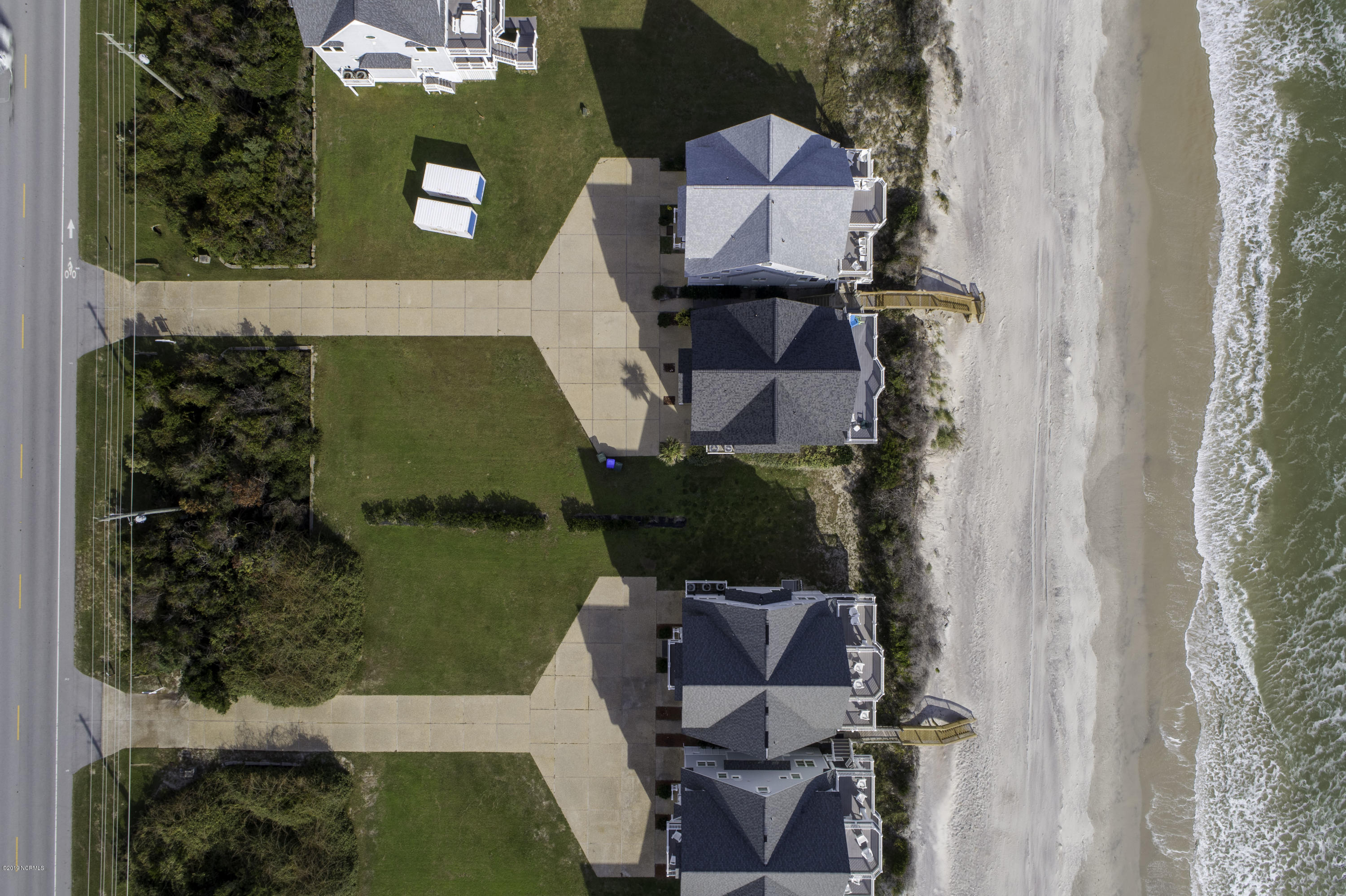 4274 Island Drive Property Photo 14