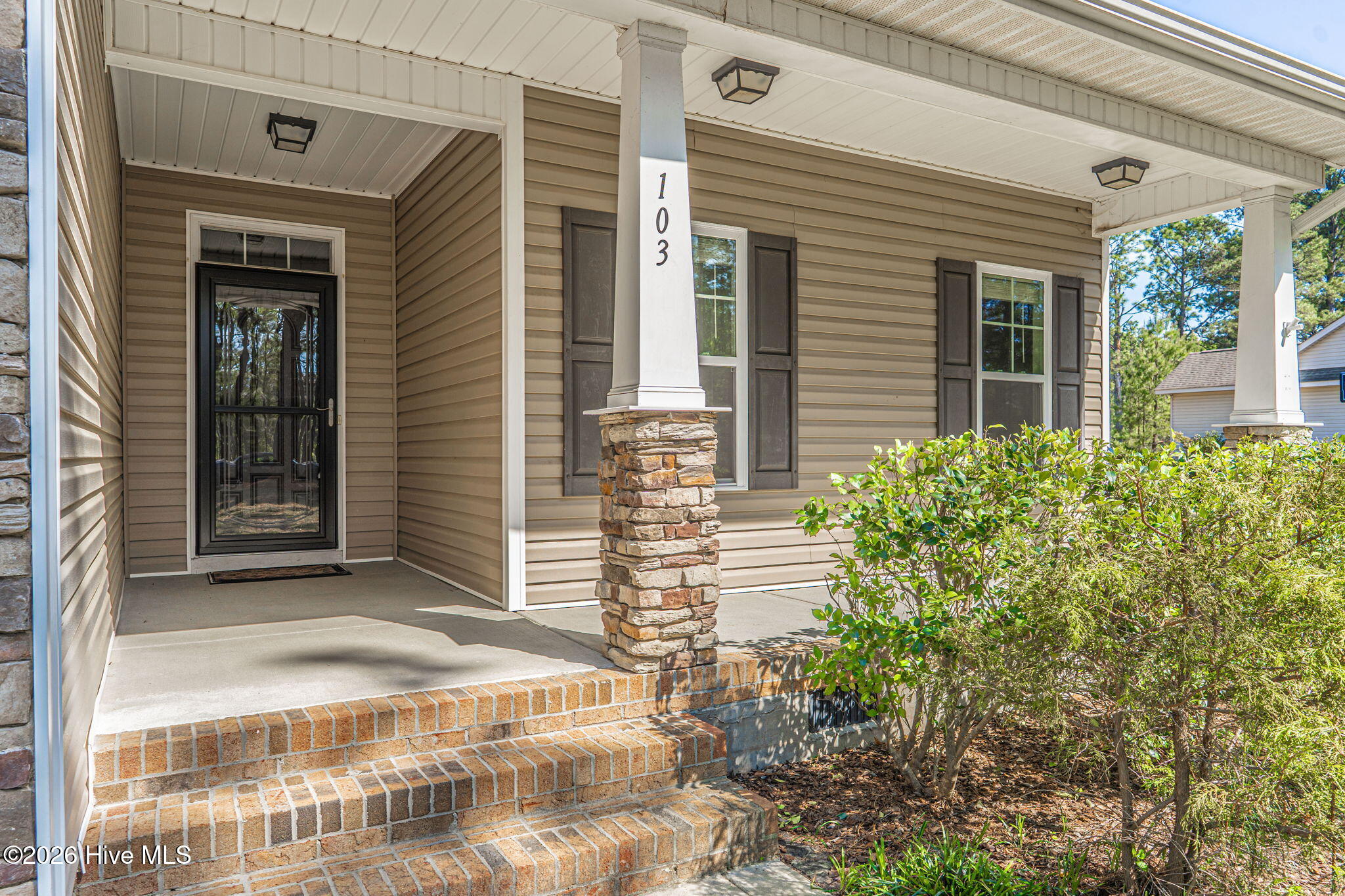 103 Laurel Oak Lane Property Photo 2