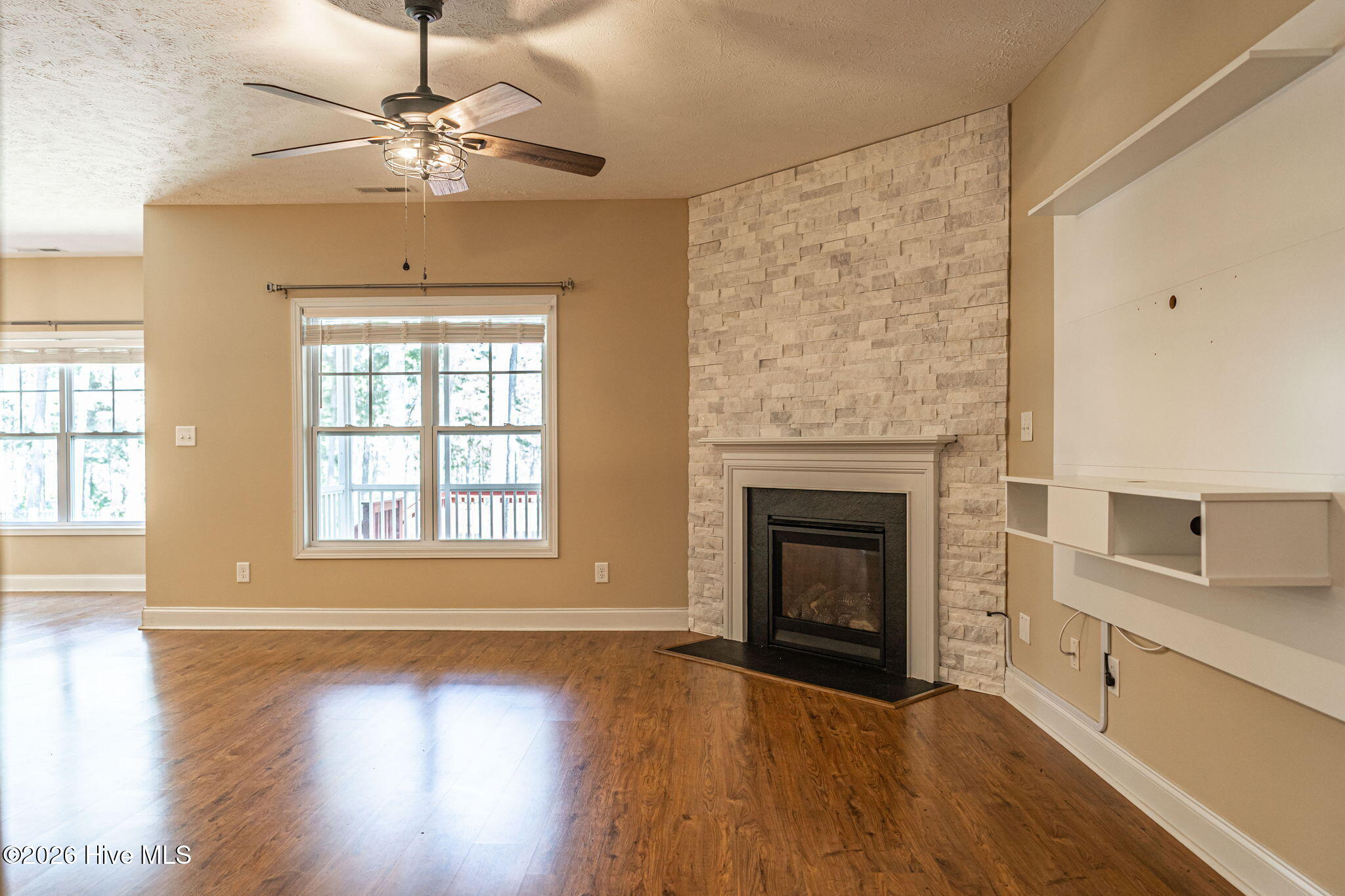 103 Laurel Oak Lane Property Photo 3