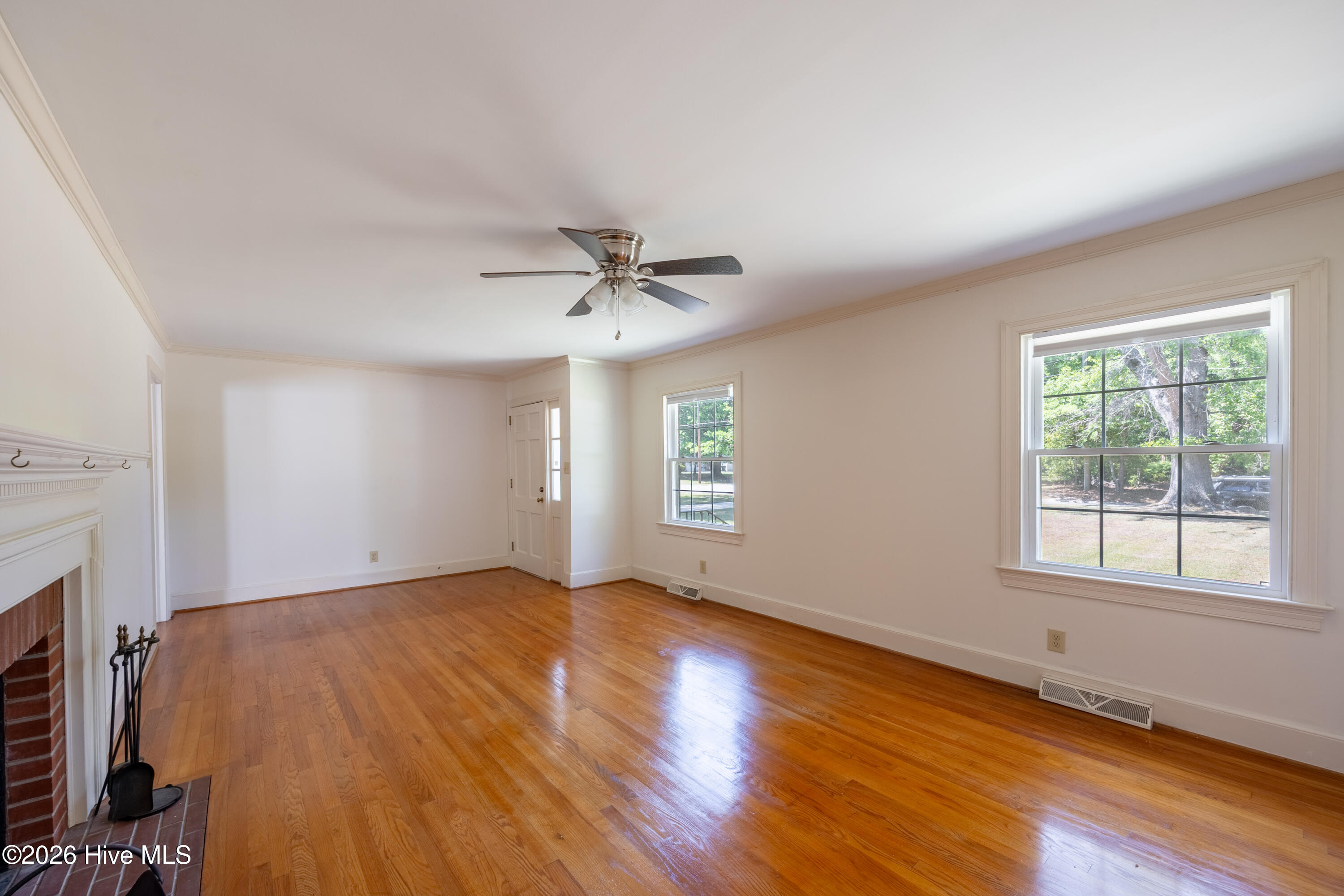 224 S Hillcrest Drive Property Photo 17