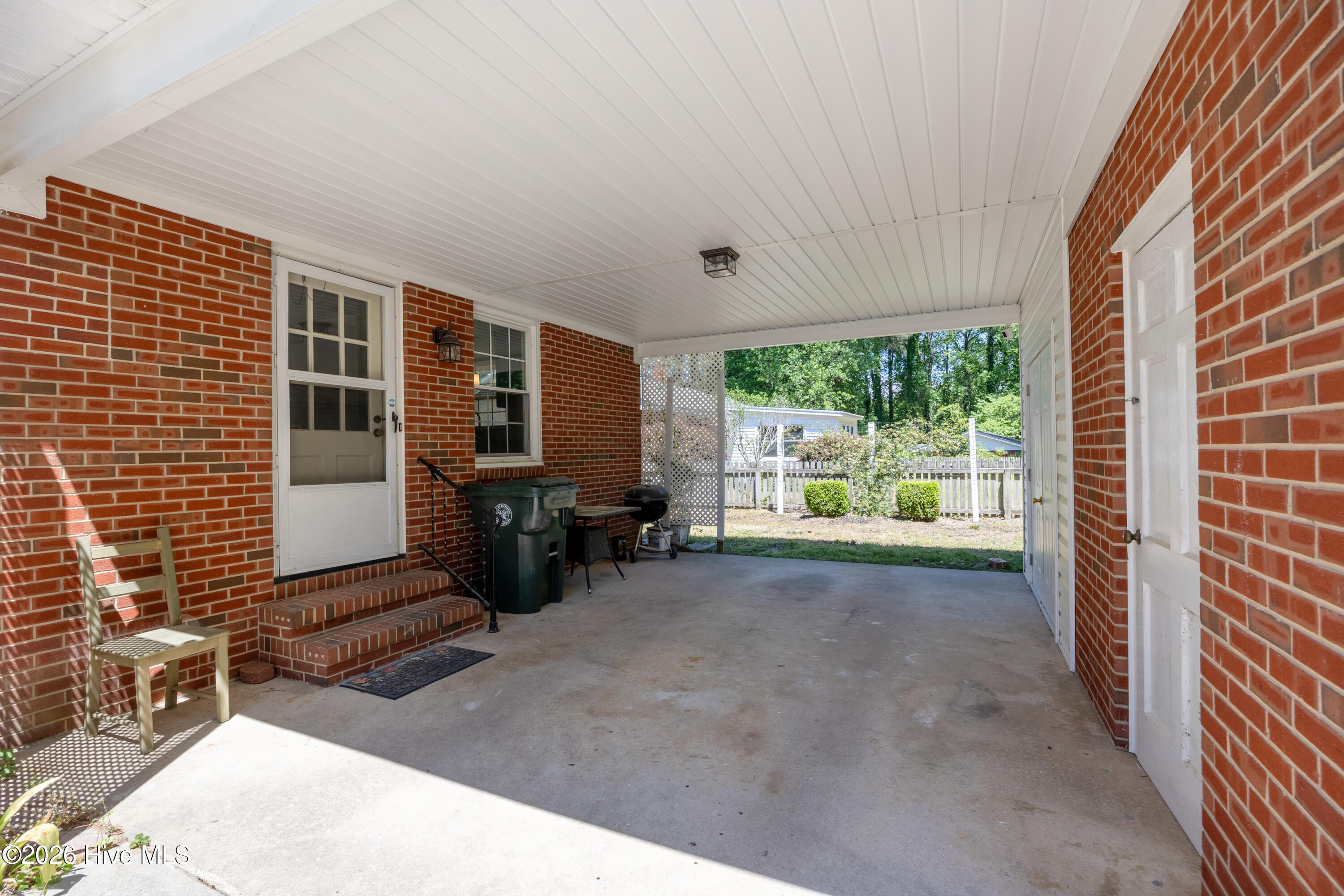224 S Hillcrest Drive Property Photo 34