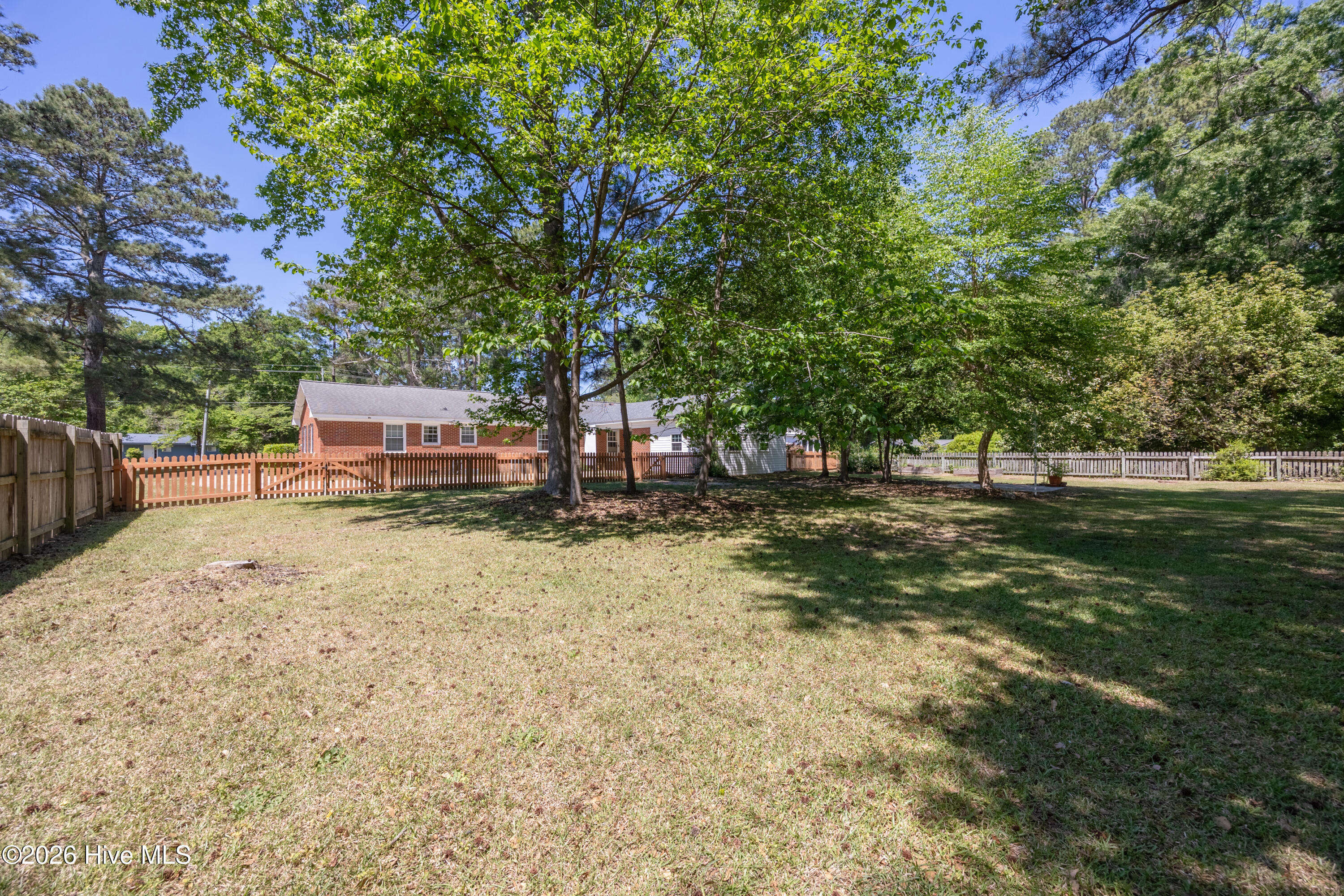 224 S Hillcrest Drive Property Photo 43