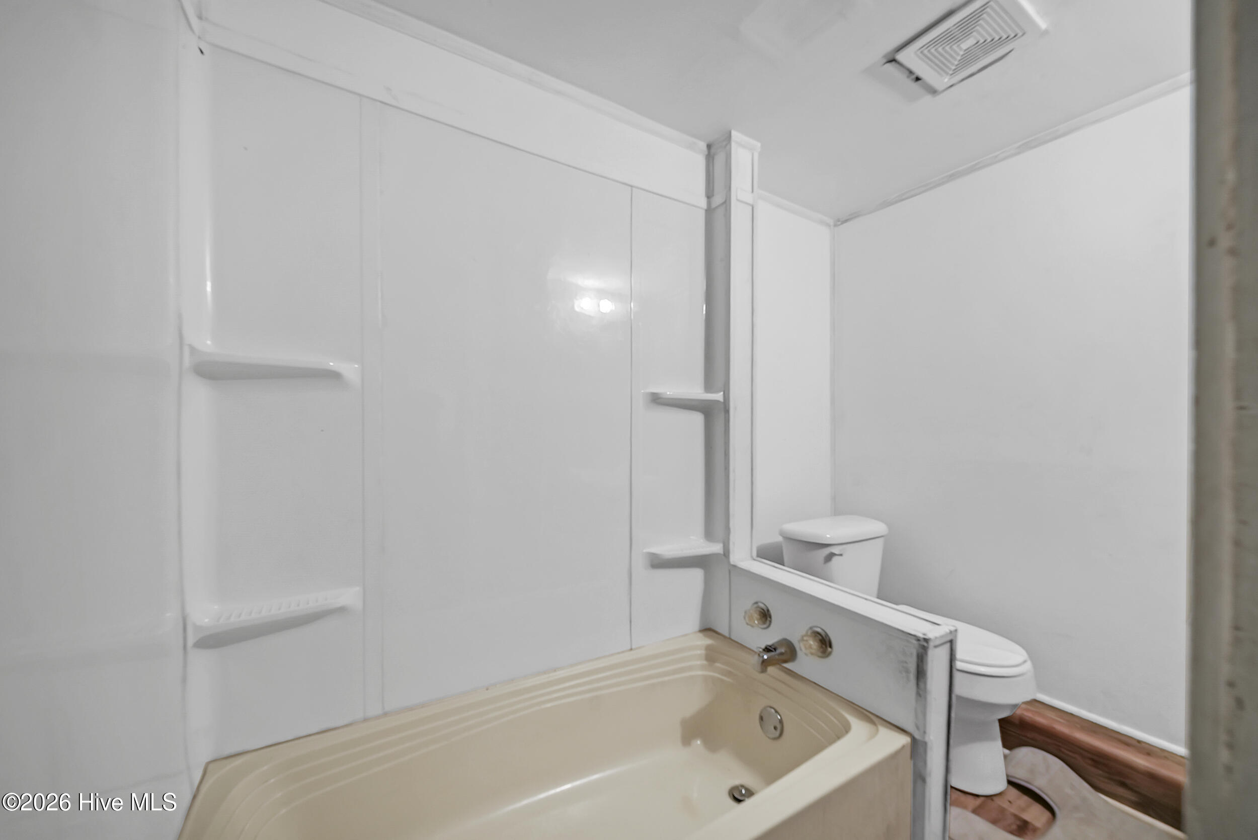 207 Bell Street Property Photo 17