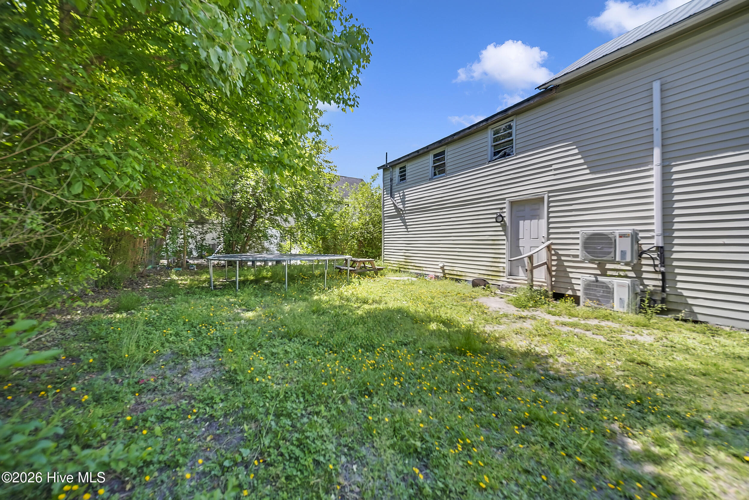 207 Bell Street Property Photo 29