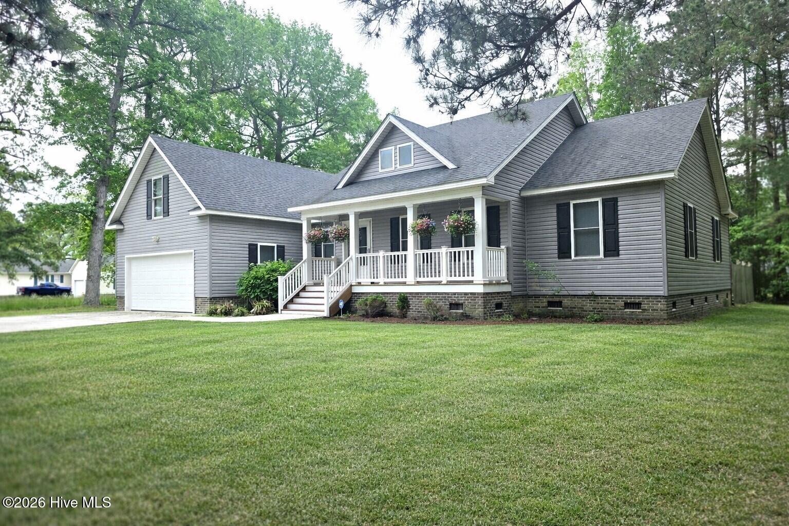 155 Savannah Avenue Property Photo 2