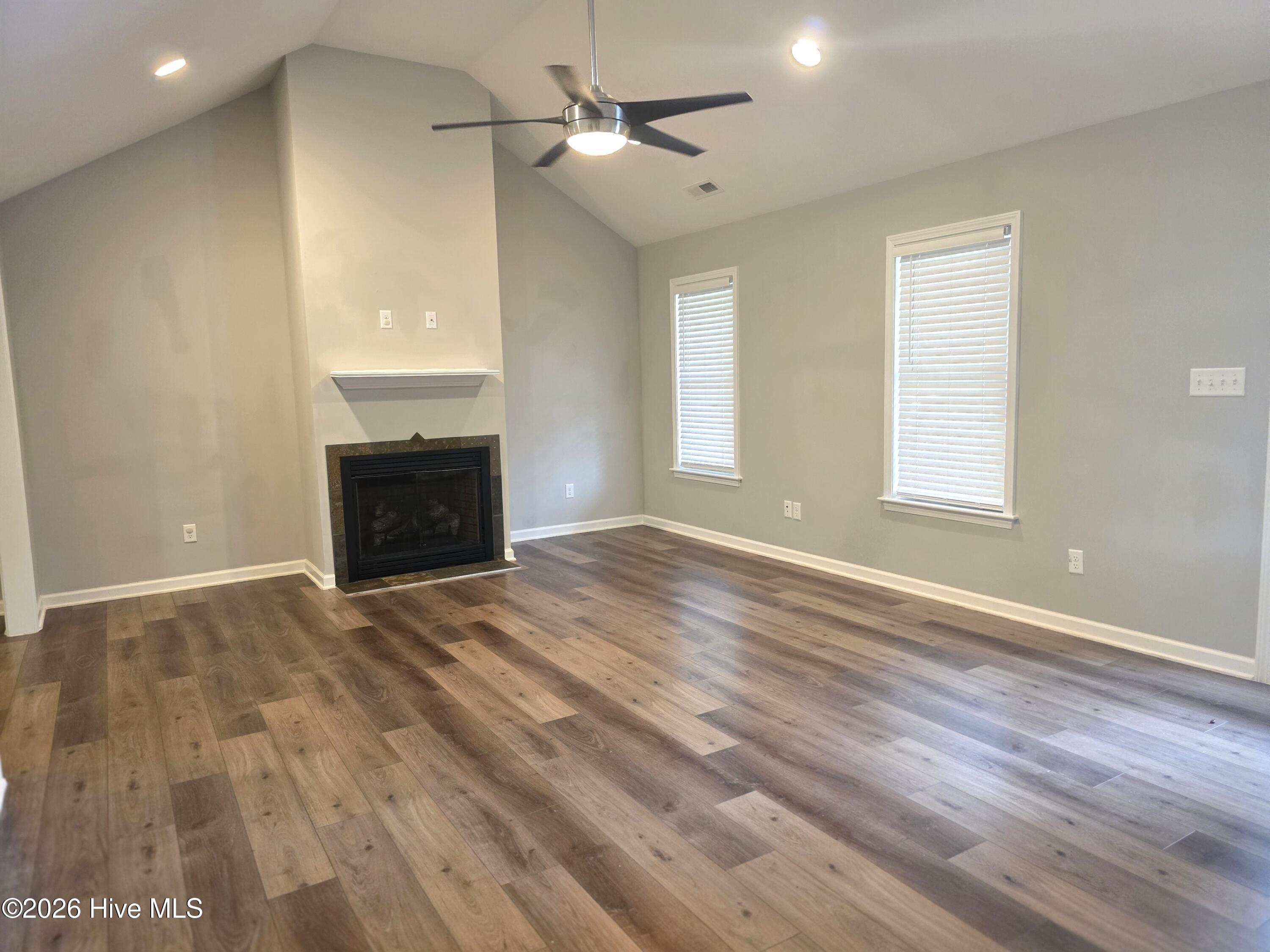 155 Savannah Avenue Property Photo 5
