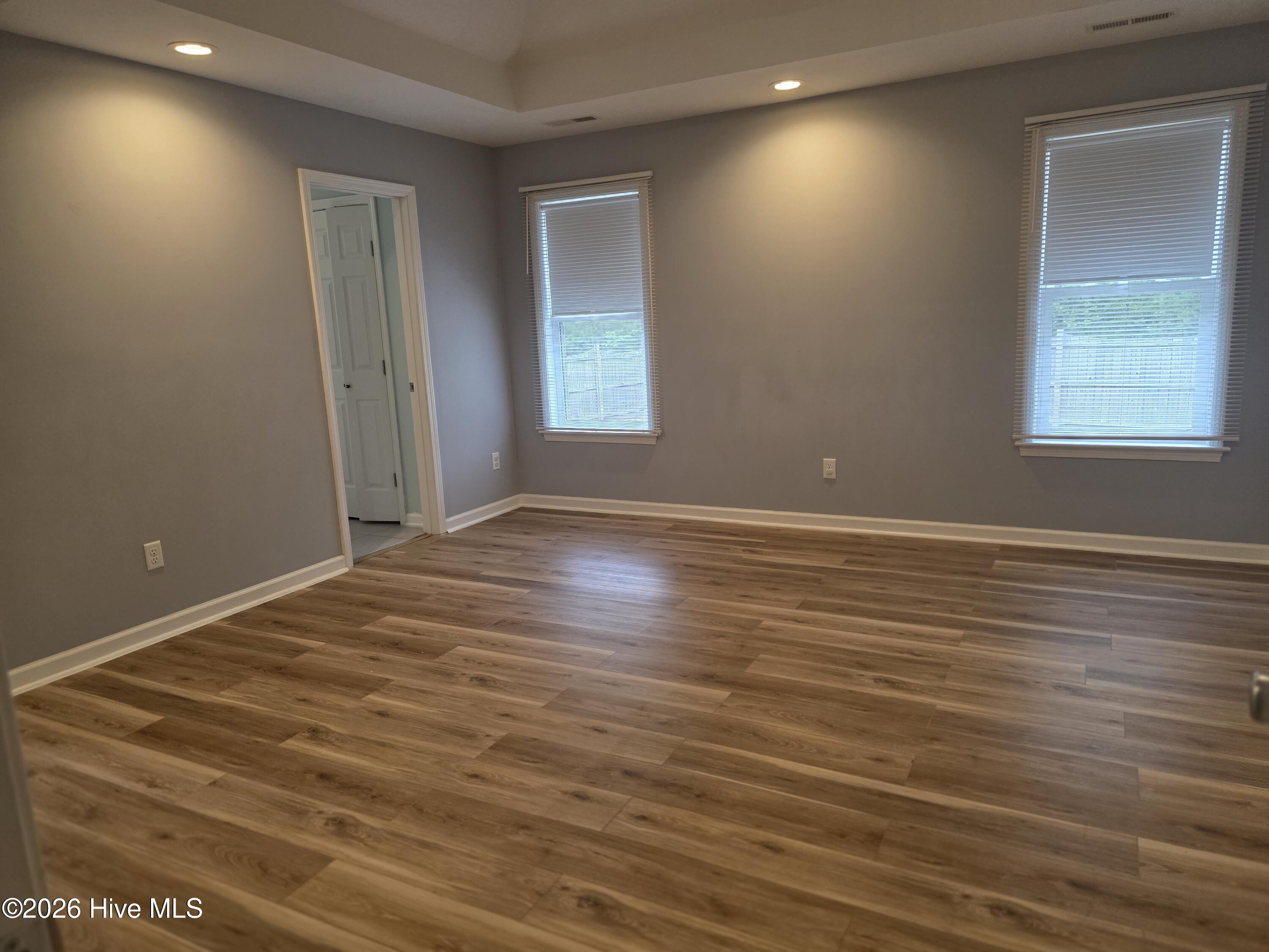 155 Savannah Avenue Property Photo 11