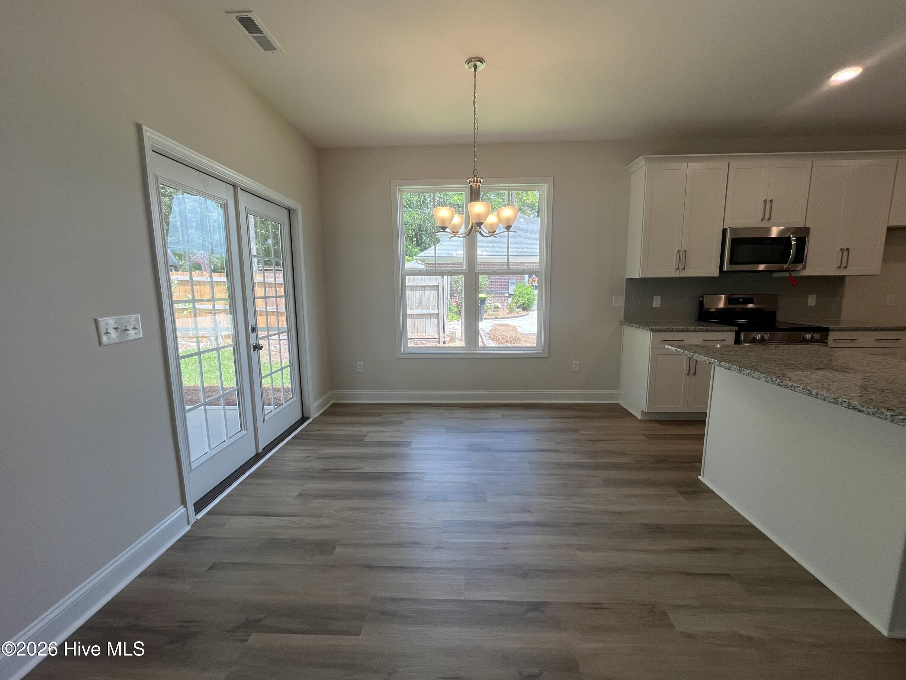 1077 Echo Drive Ne Property Photo 12
