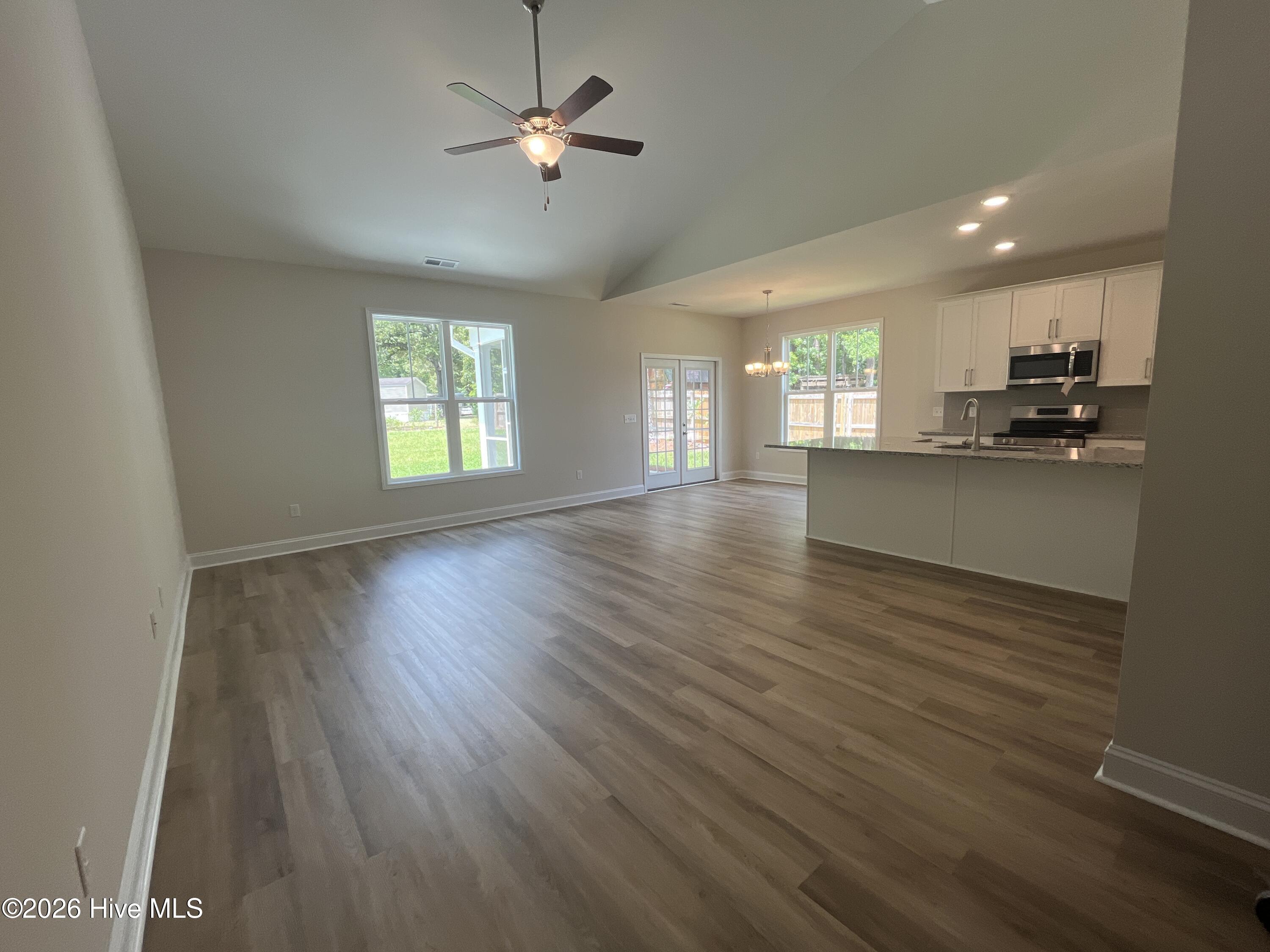1077 Echo Drive Ne Property Photo 31