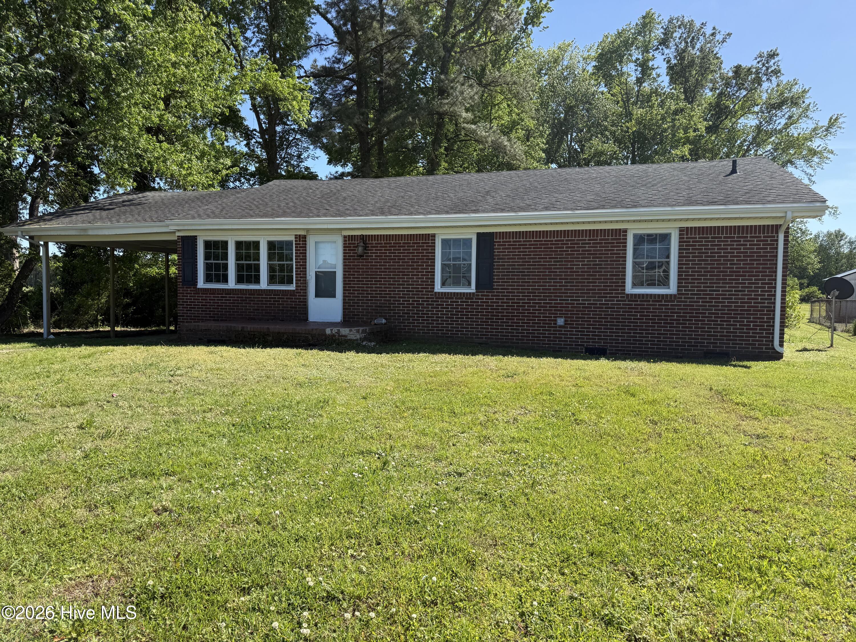 213 Country Club Road Property Photo 1