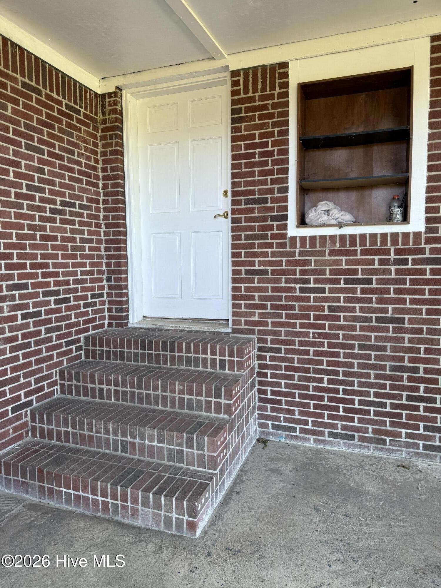 213 Country Club Road Property Photo 3