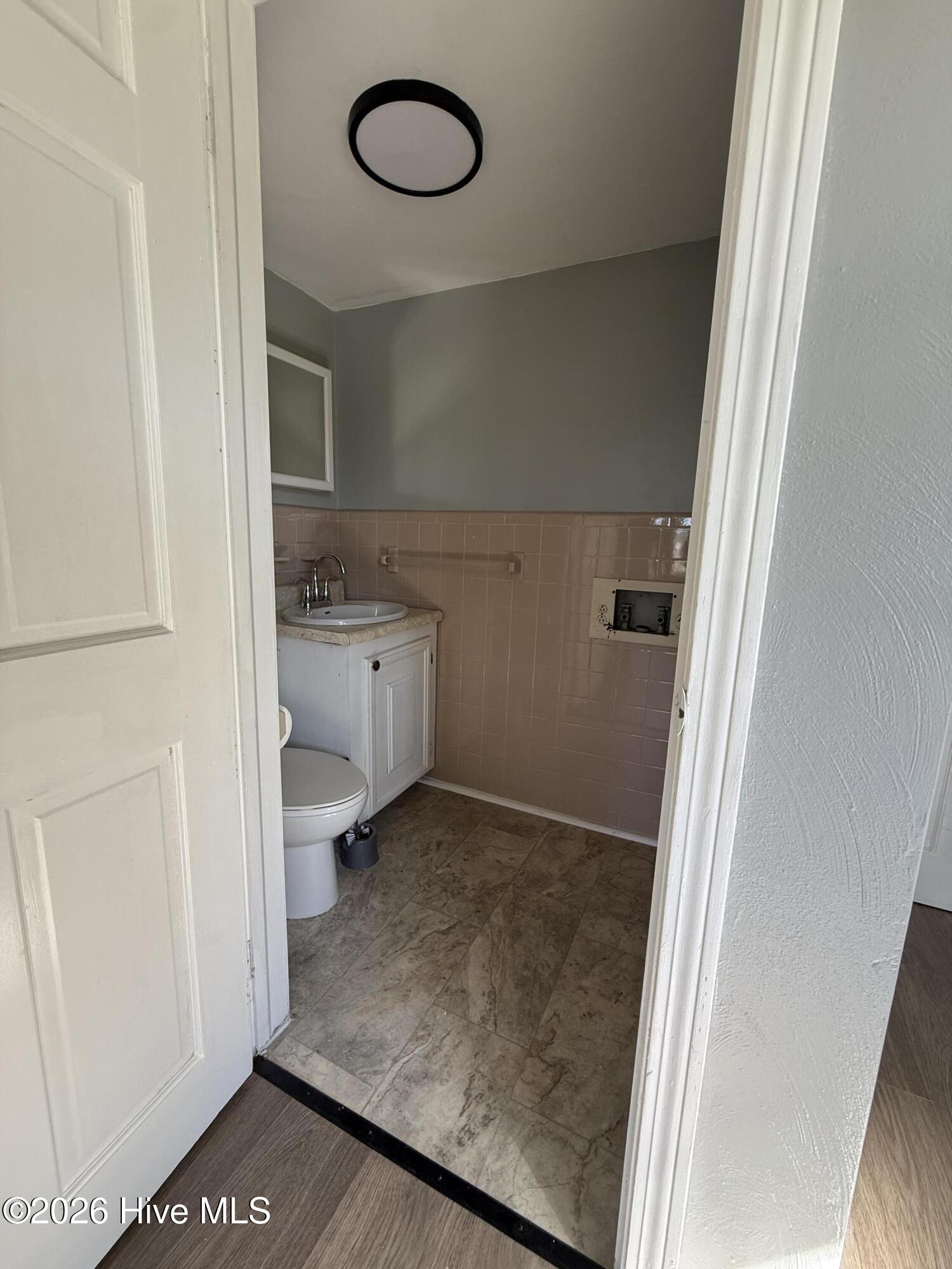 213 Country Club Road Property Photo 7
