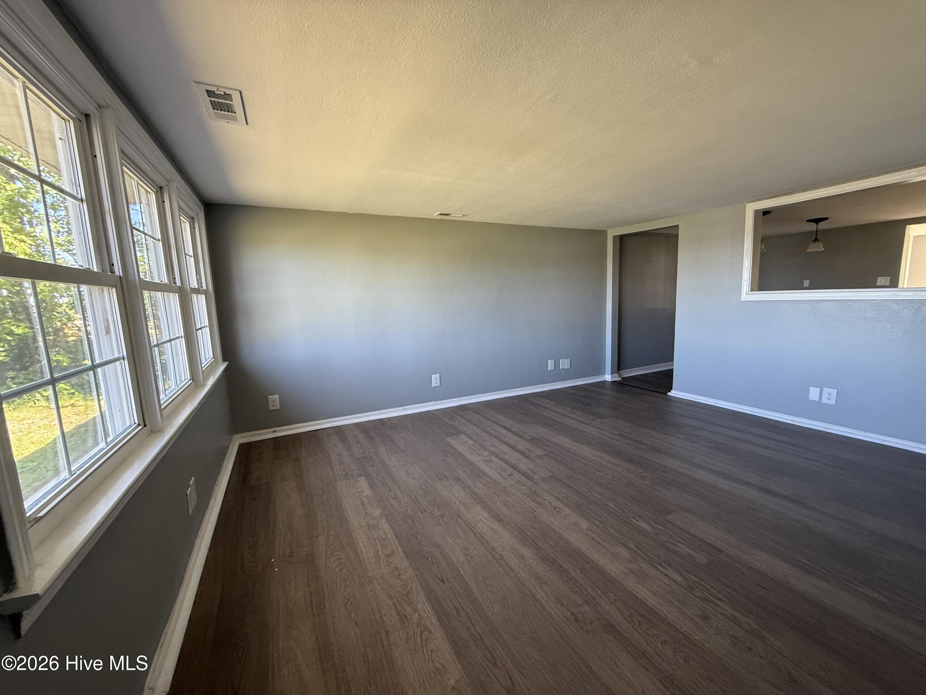 213 Country Club Road Property Photo 10