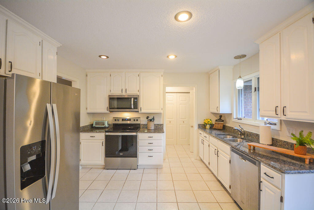 6 Spruce Lane Property Photo 18
