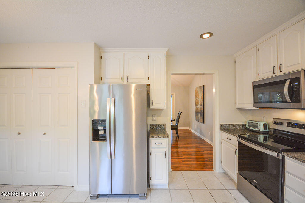 6 Spruce Lane Property Photo 20