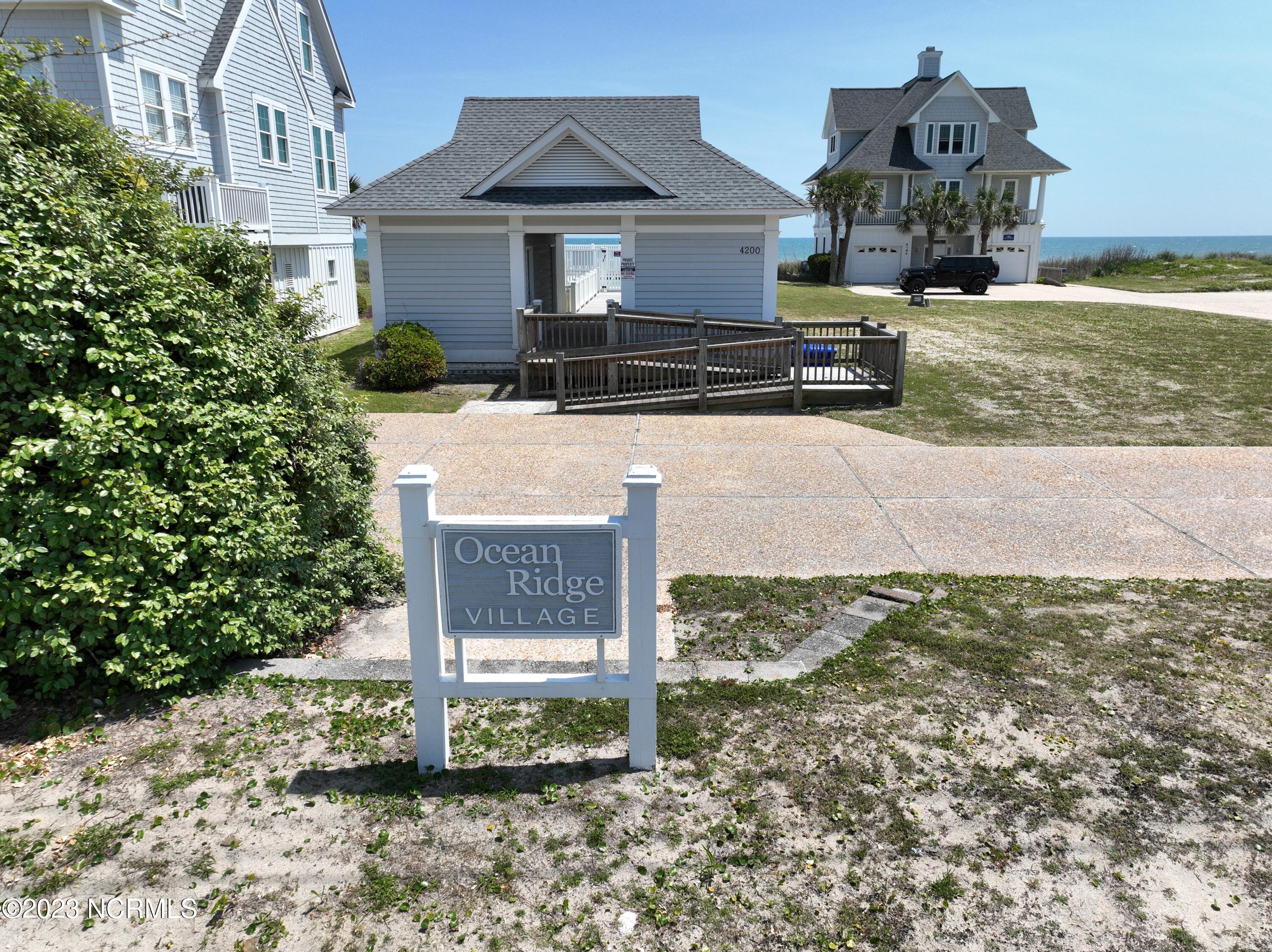 4300 Island Drive Property Photo 10
