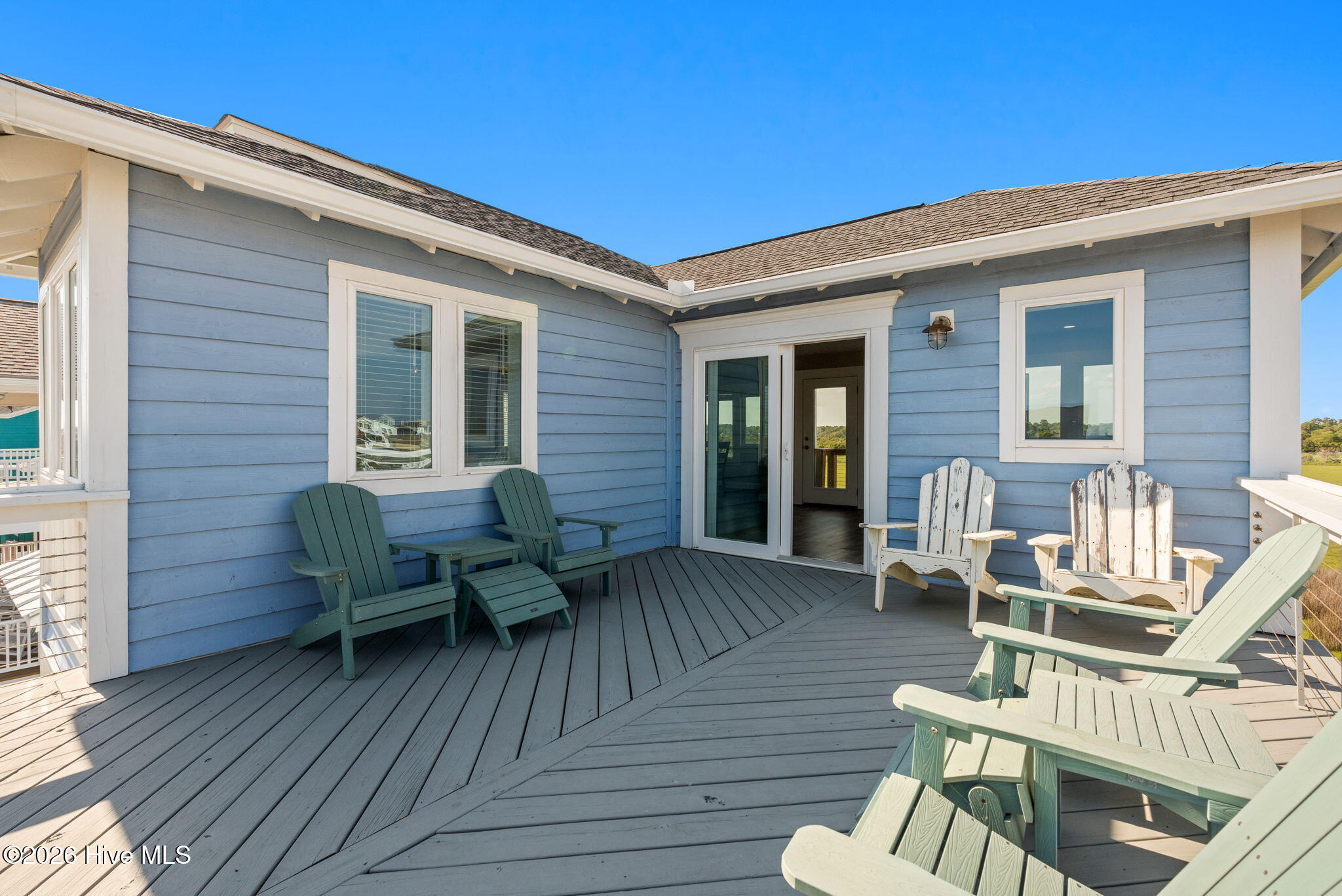 598 Ocean Boulevard W Property Photo 8