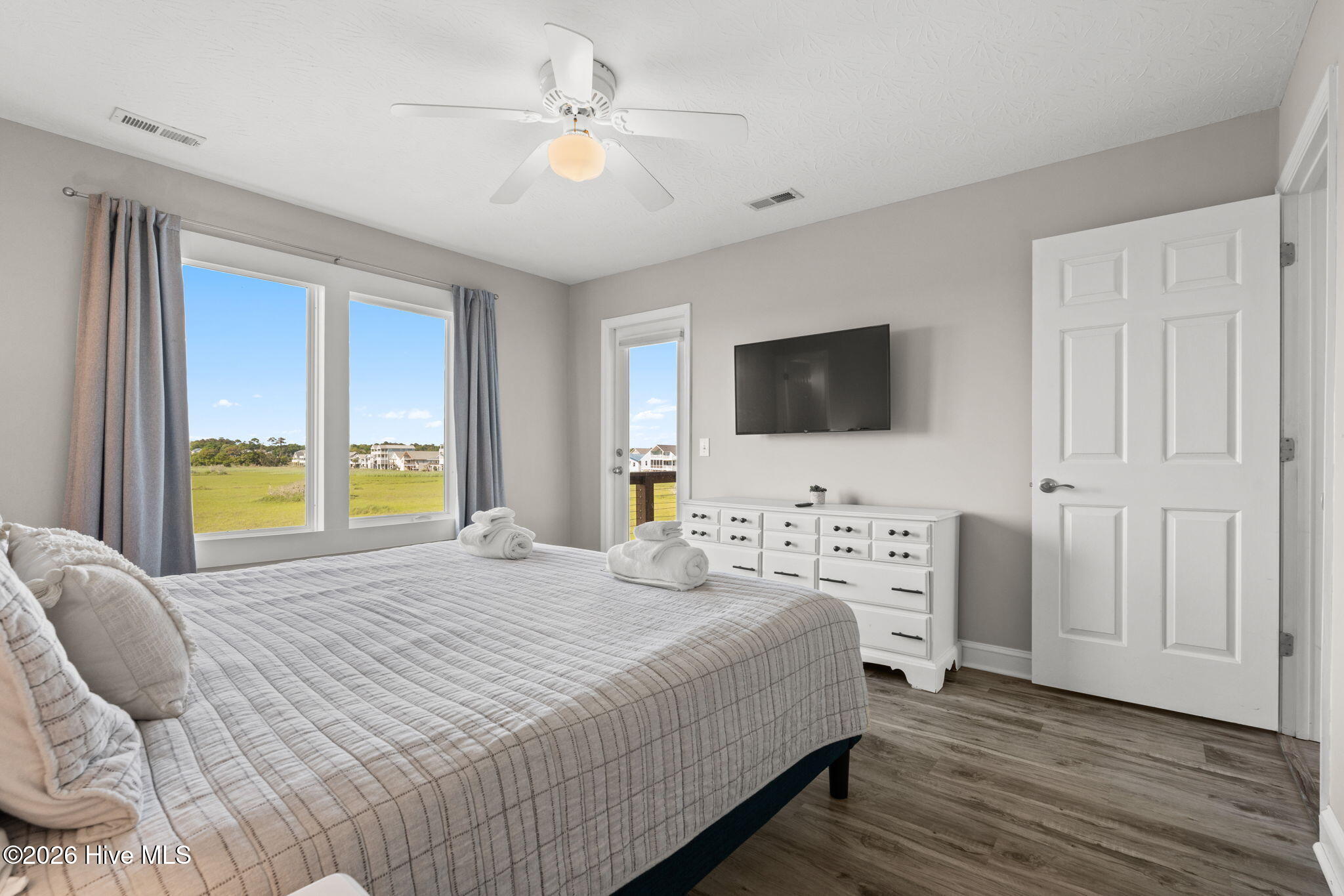 598 Ocean Boulevard W Property Photo 46