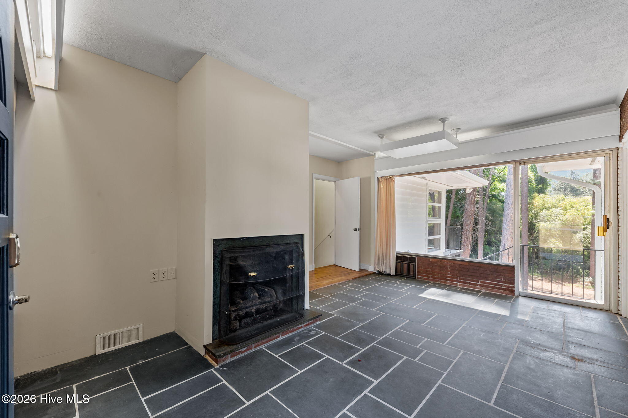 1010 Bion Butler Road Property Photo 10