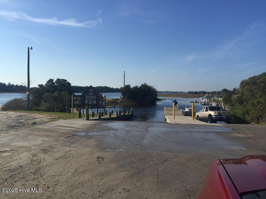 217 Shell Rock Landing Road Property Photo 2