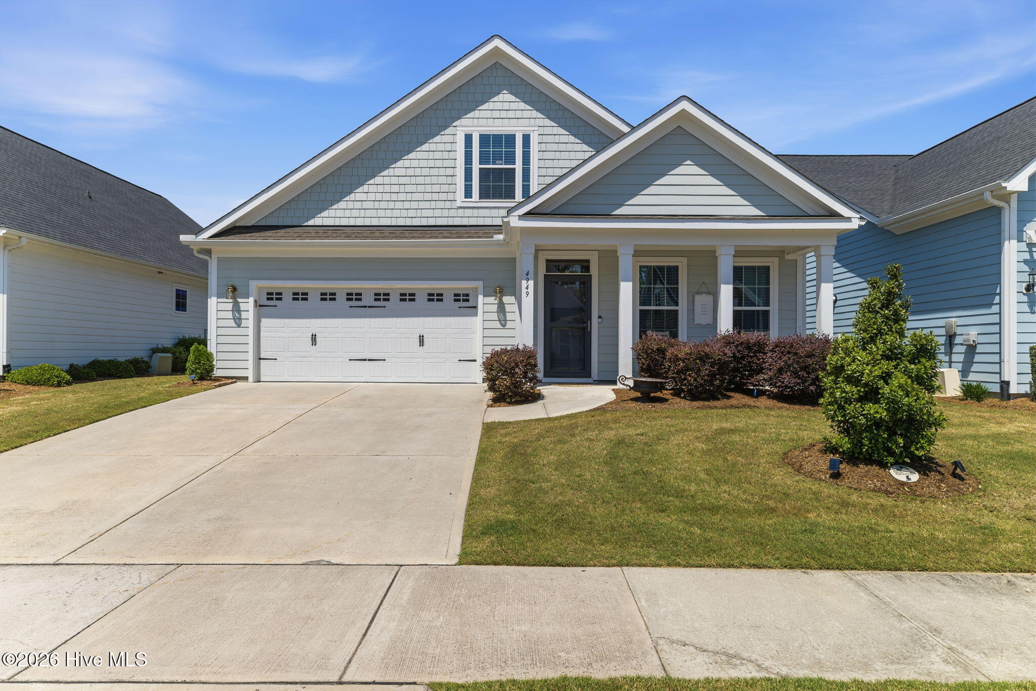 4949 Glen Garden Circle Property Photo 3