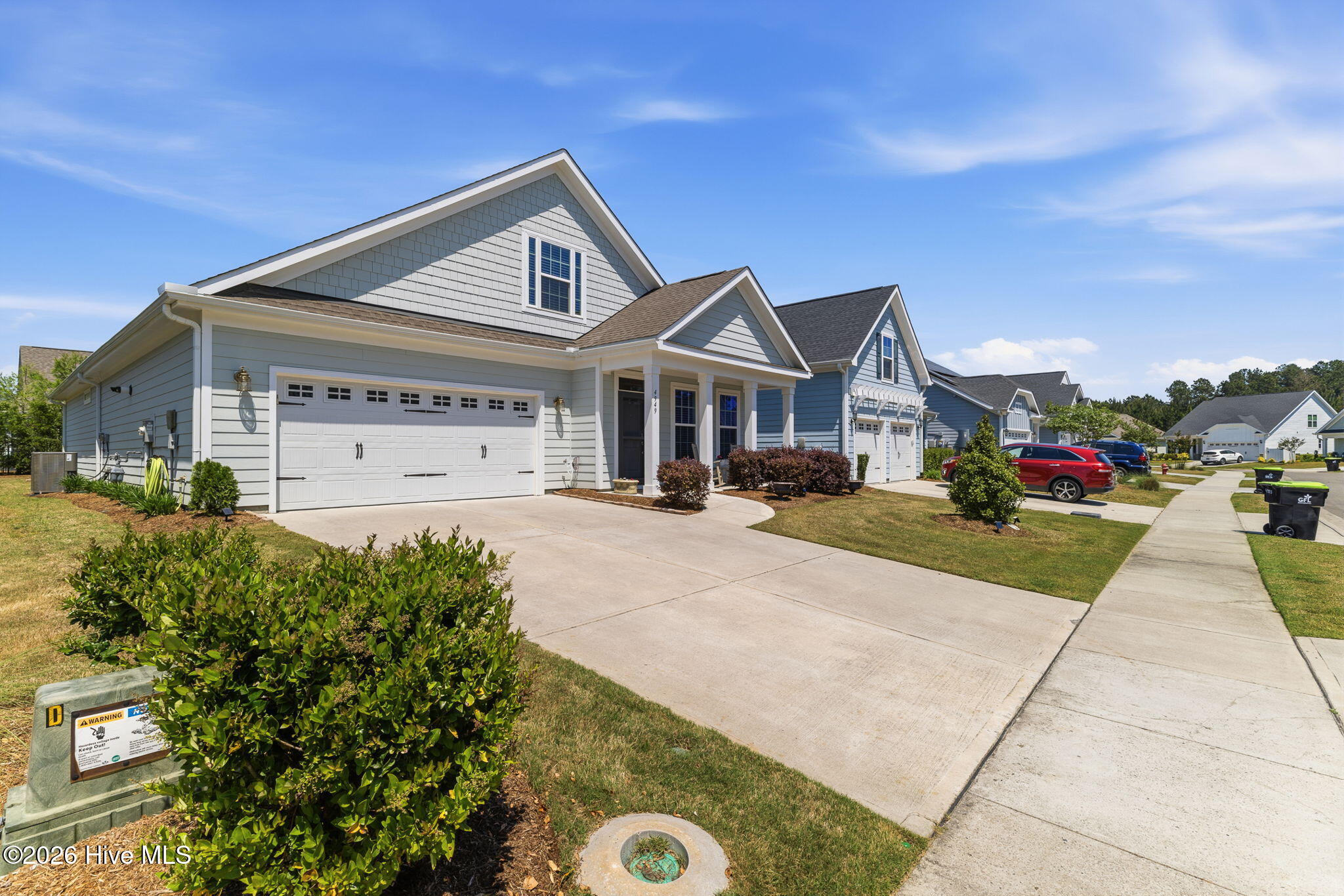 4949 Glen Garden Circle Property Photo 4