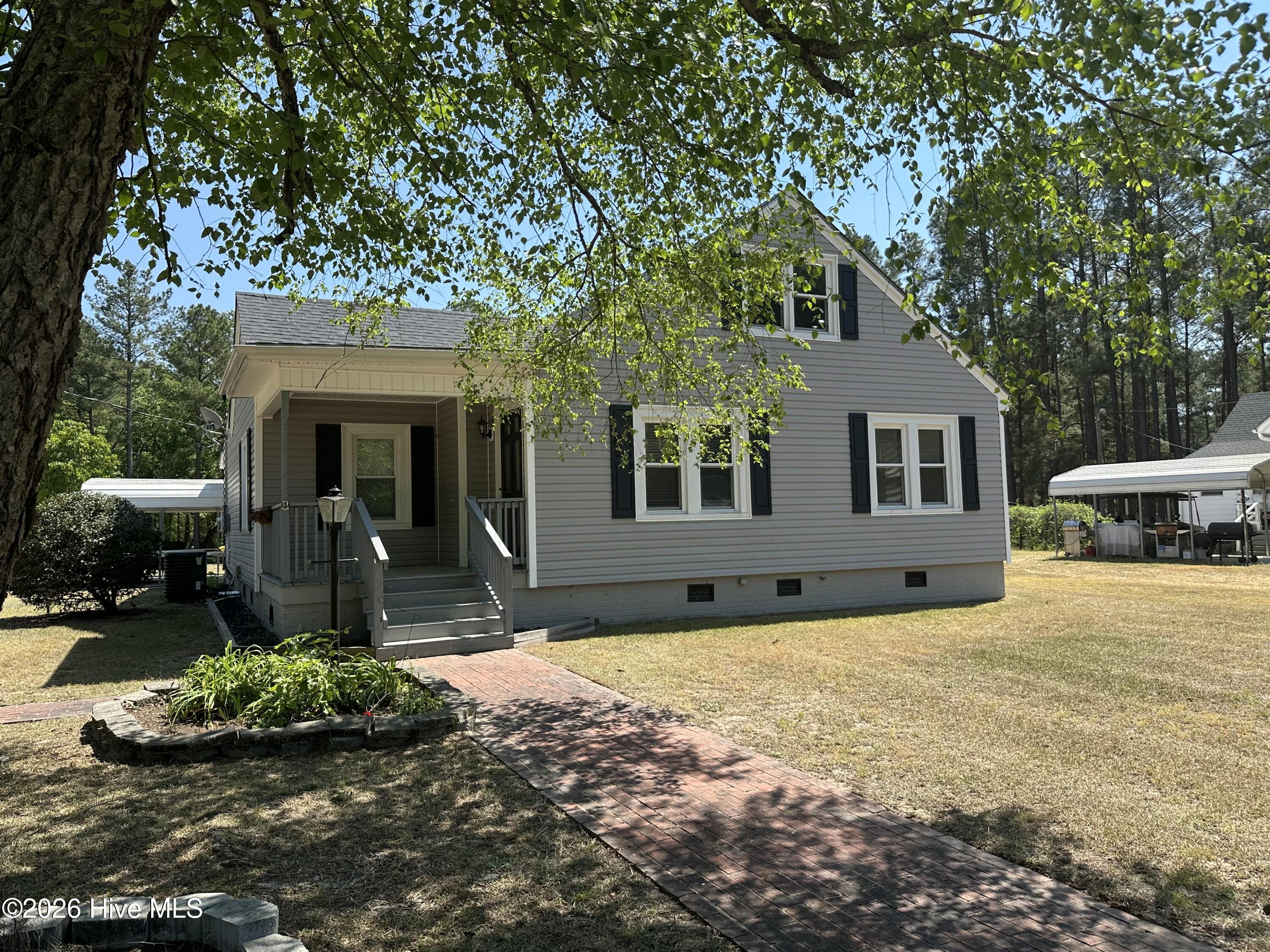 10460 X-way Road Property Photo 1