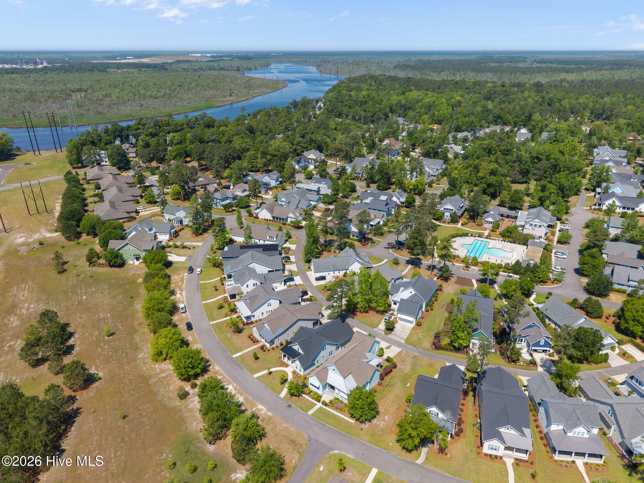 323 Cornubia Drive Property Photo 41