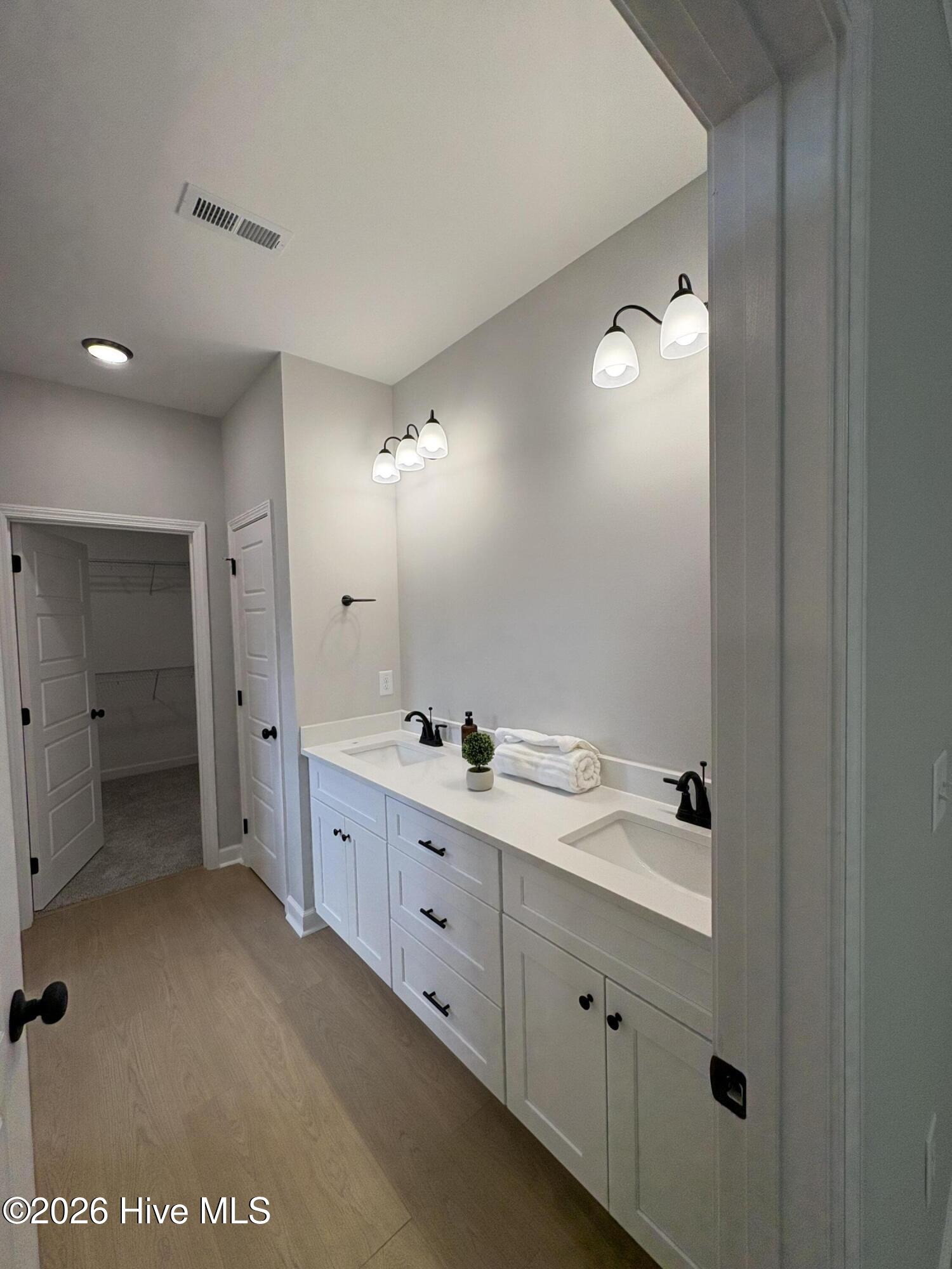 3705 Huntcliff Drive Property Photo 15