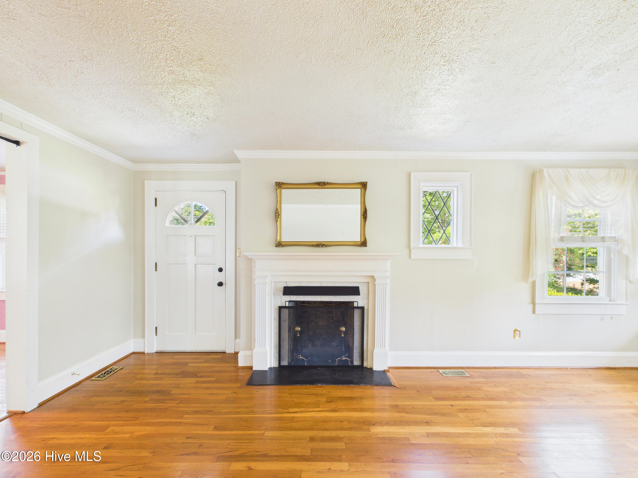 409 Myrtle Avenue Property Photo 6