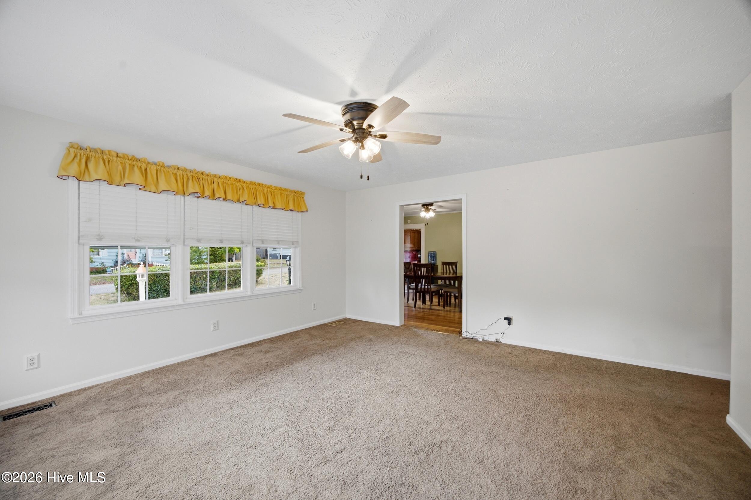 409 Myrtle Avenue Property Photo 8