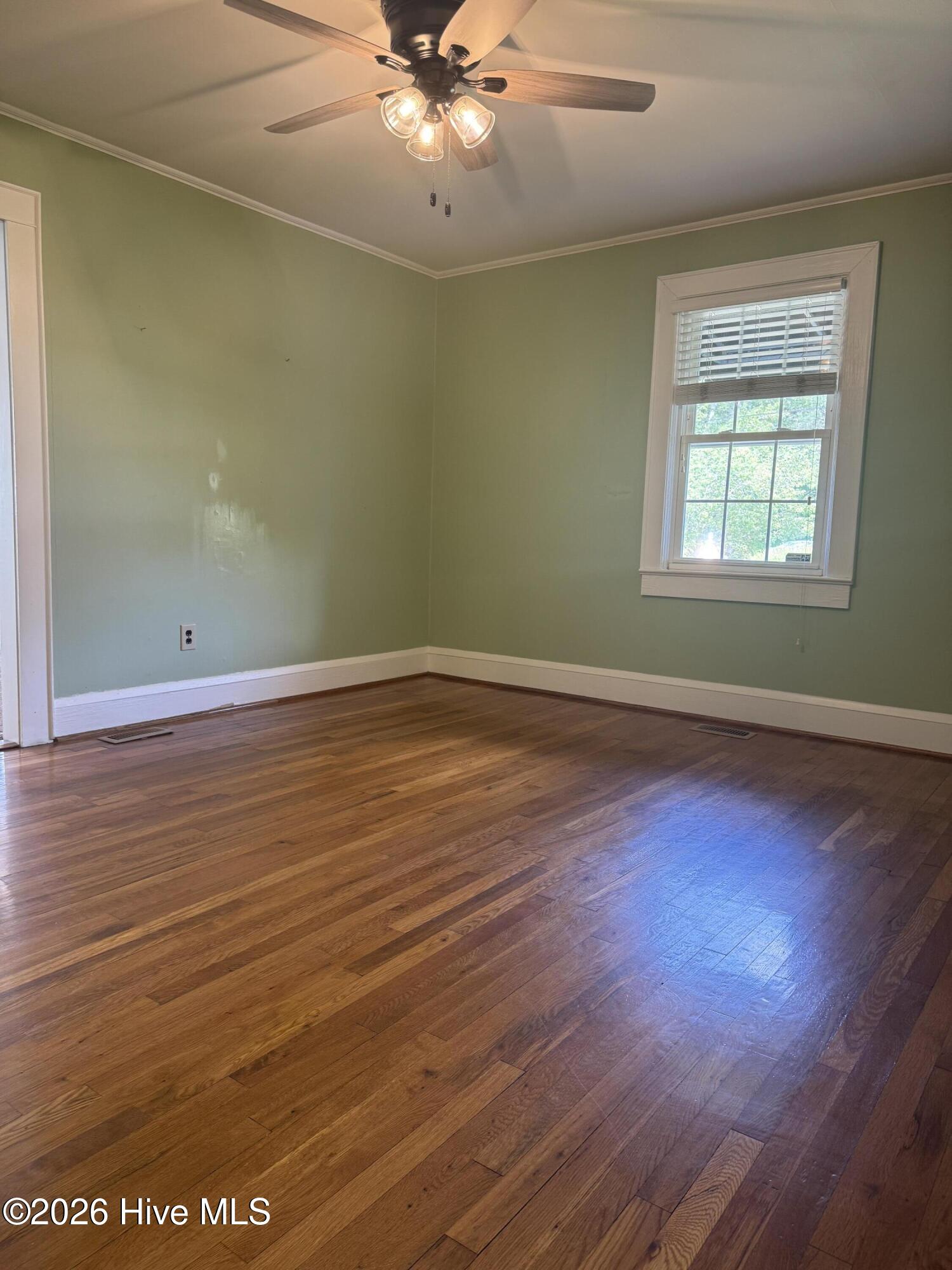 409 Myrtle Avenue Property Photo 8