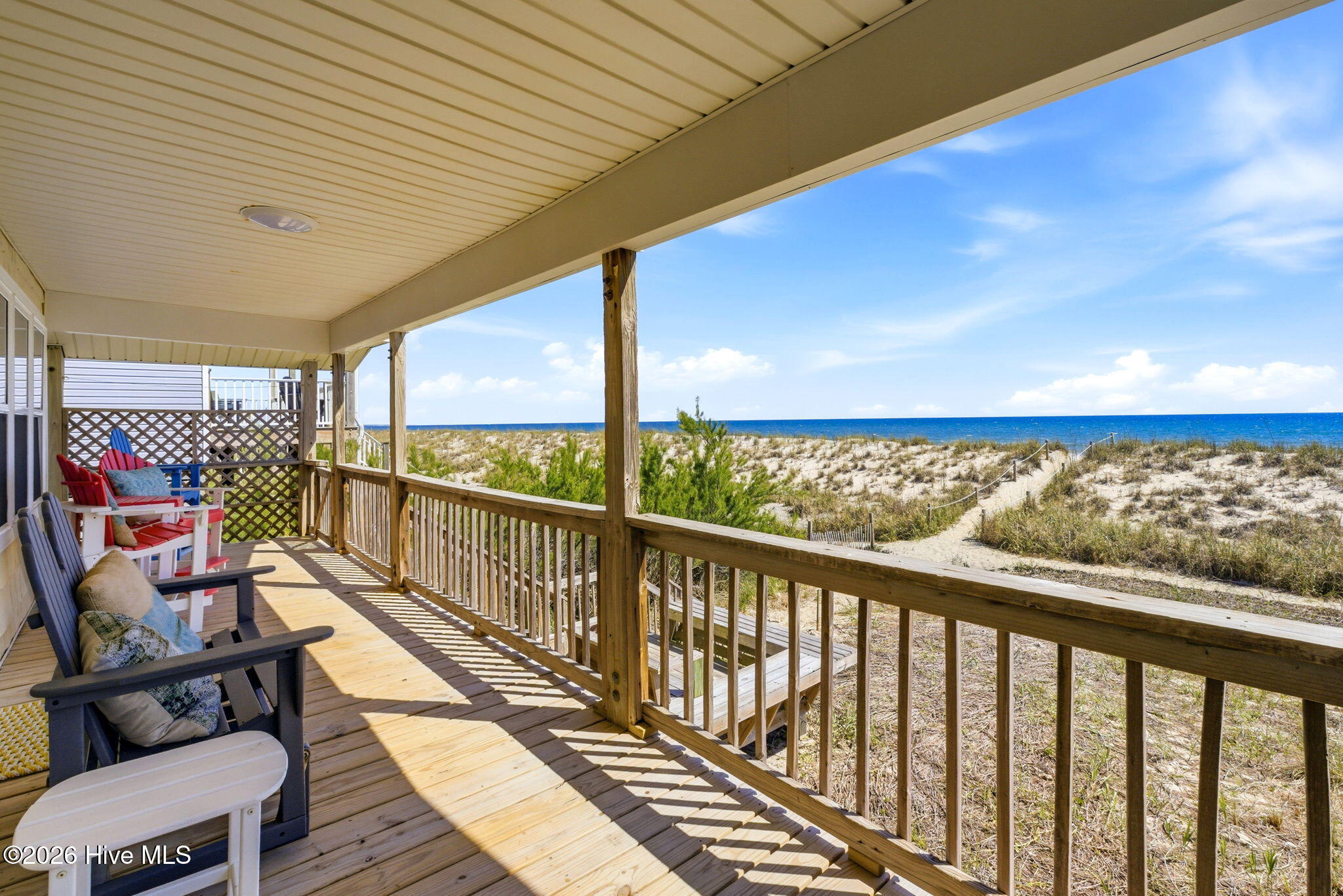 2915 E Beach Drive Property Photo 5