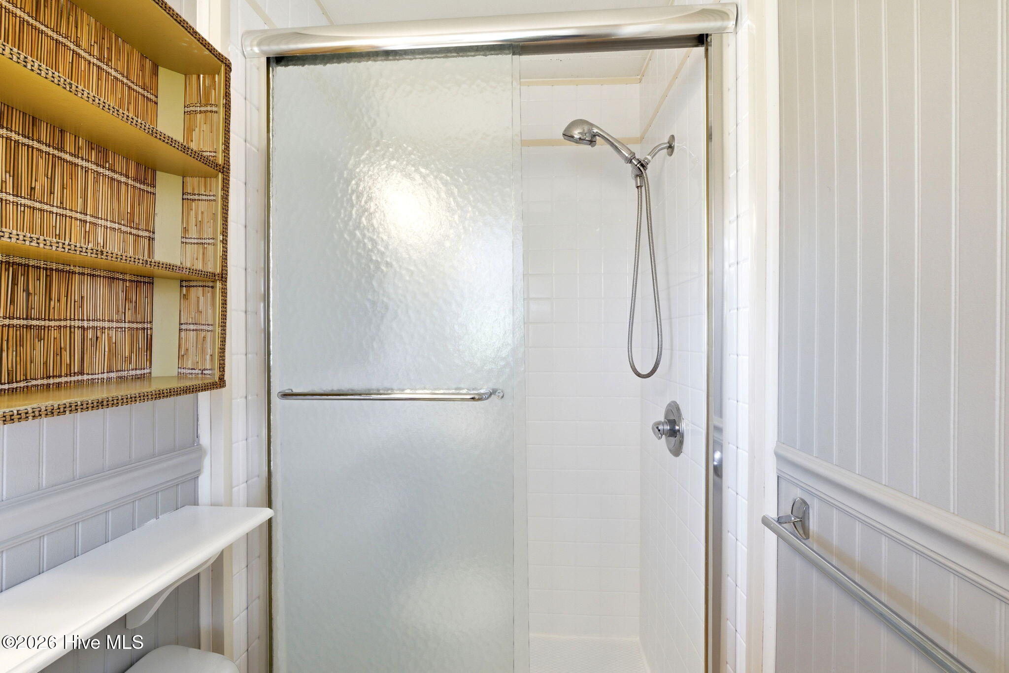 2915 E Beach Drive Property Photo 21